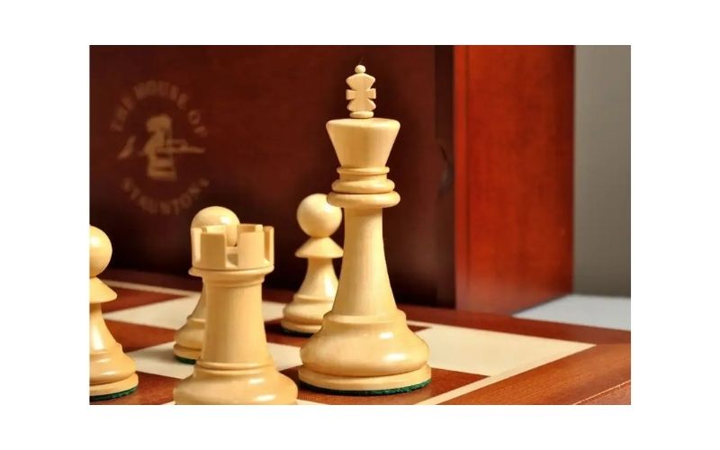 House Of Staunton Capablanca Series Luxury Wood Chess Set