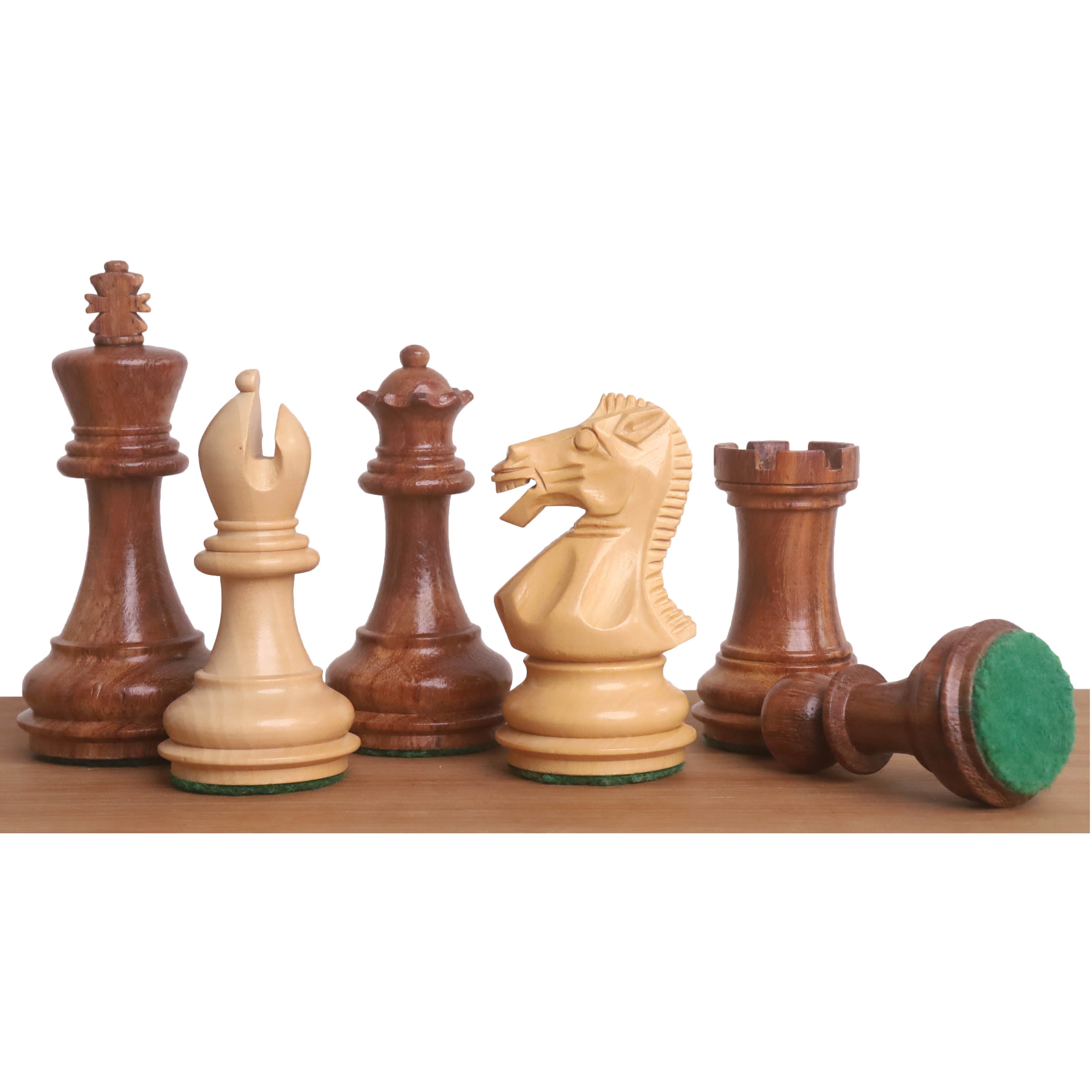 Golden Rosewood and Boxwood chessmen with a 76mm king