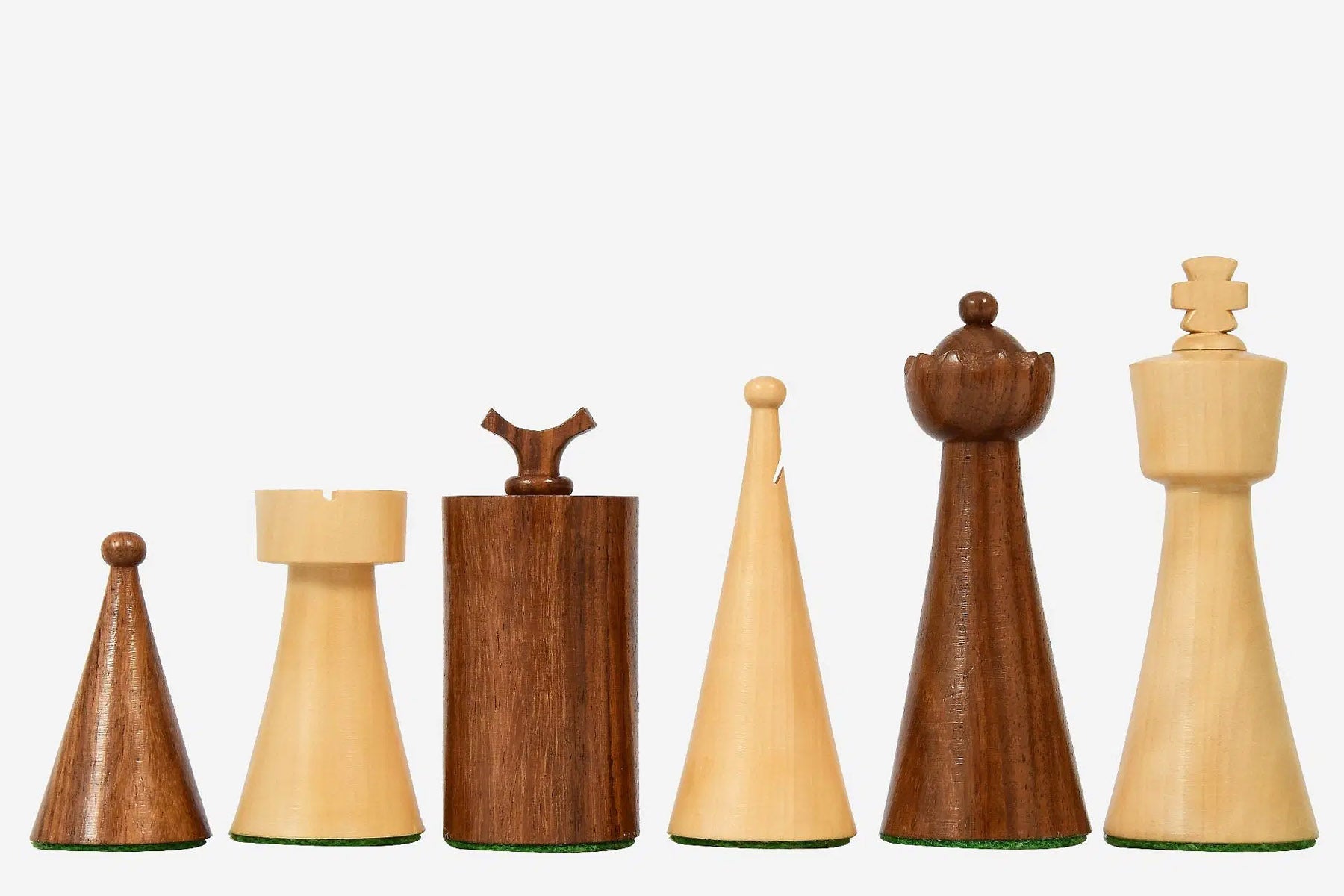Sterling Chess 1940s Art Deco chess pieces in sheesham and boxwood, 97mm king