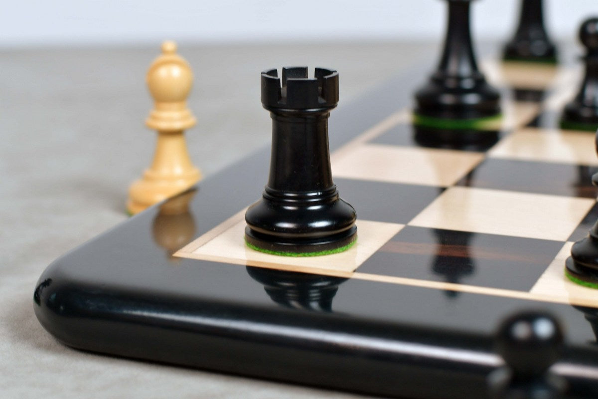 Sterling Chess natural boxwood chess pieces, 1972 Fischer Spassky reproduction