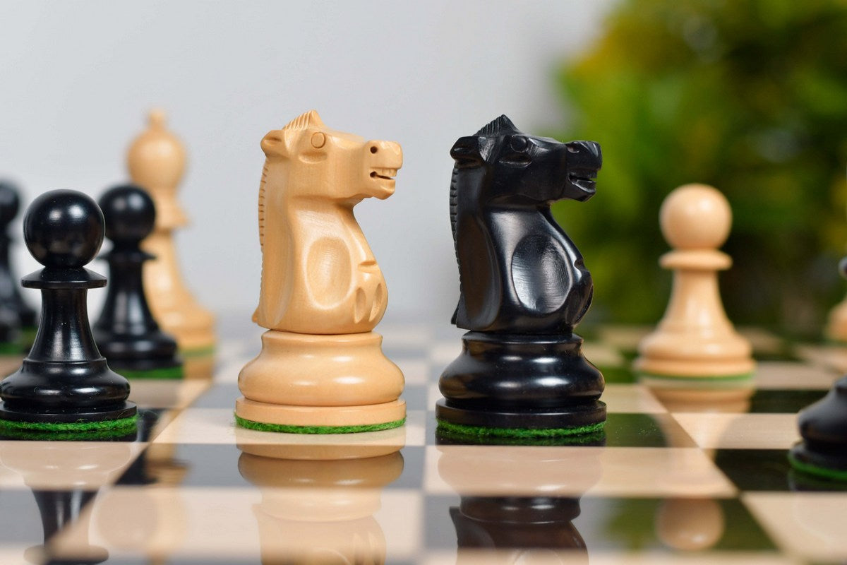 Sterling Chess Fischer Spassky natural boxwood chess pieces, tournament sizing