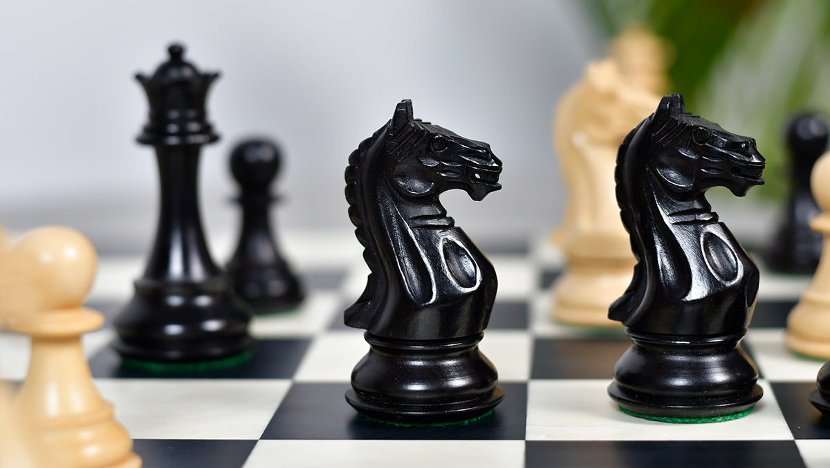Fierce Knight Staunton Ebonised chess pieces, weighted with green felt bases