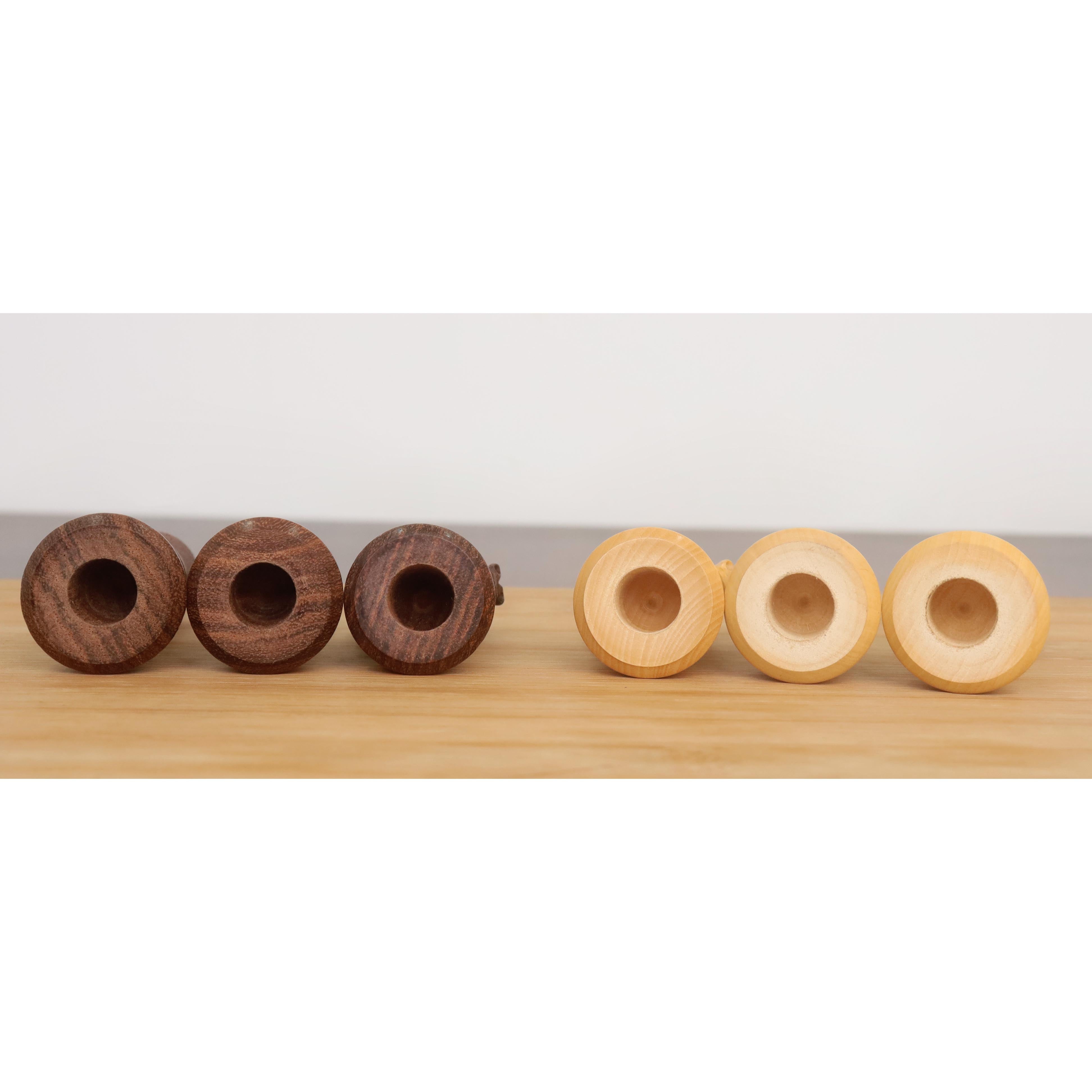 Golden Rosewood and Boxwood chessmen, 77mm king