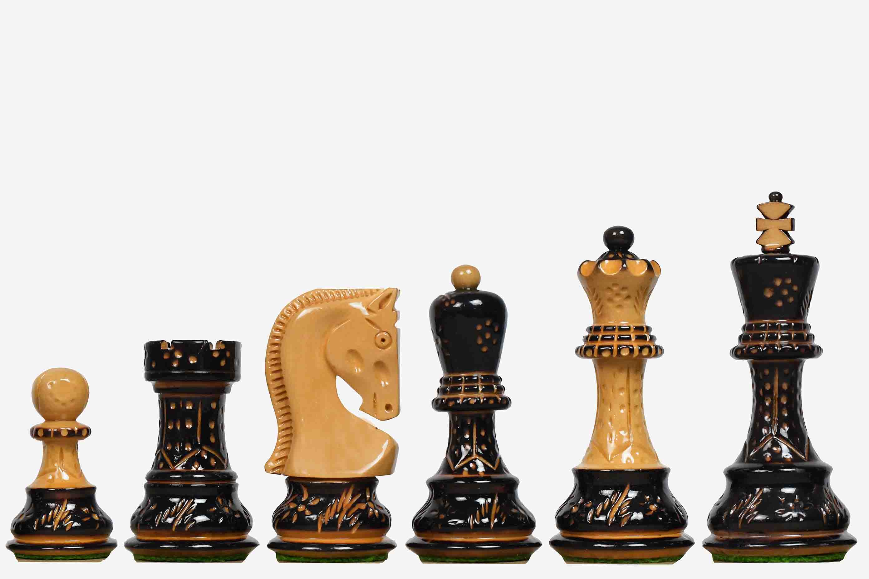 1959 Russian Zagreb Staunton chess pieces in burnt and natural boxwood, 99mm king