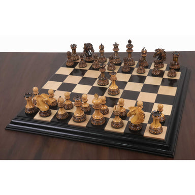 Black Lacquered Burnt Boxwood and White Lacquered Burnt Boxwood chessmen, 111mm king