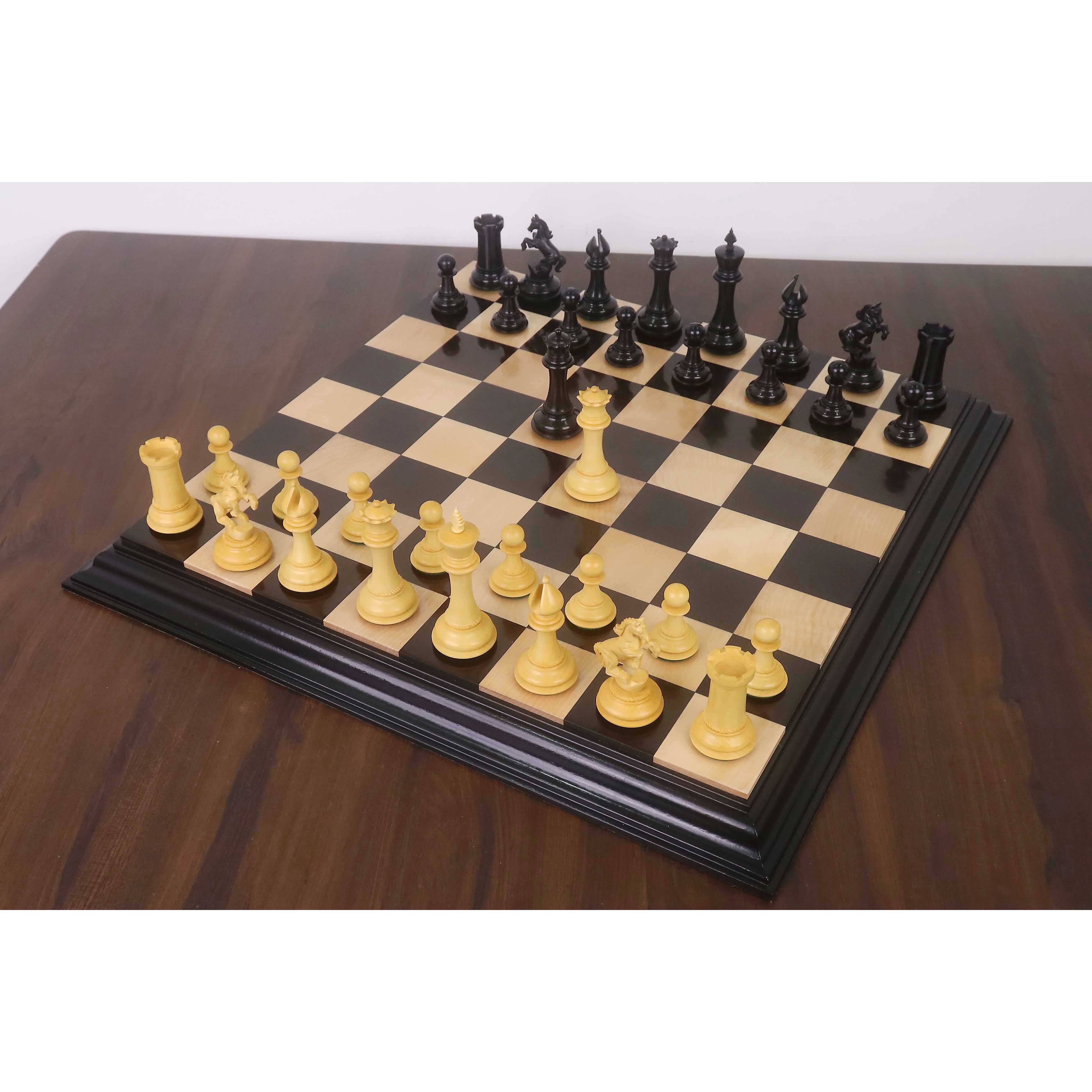 Ebony Wood and Boxwood chessmen, 114mm king