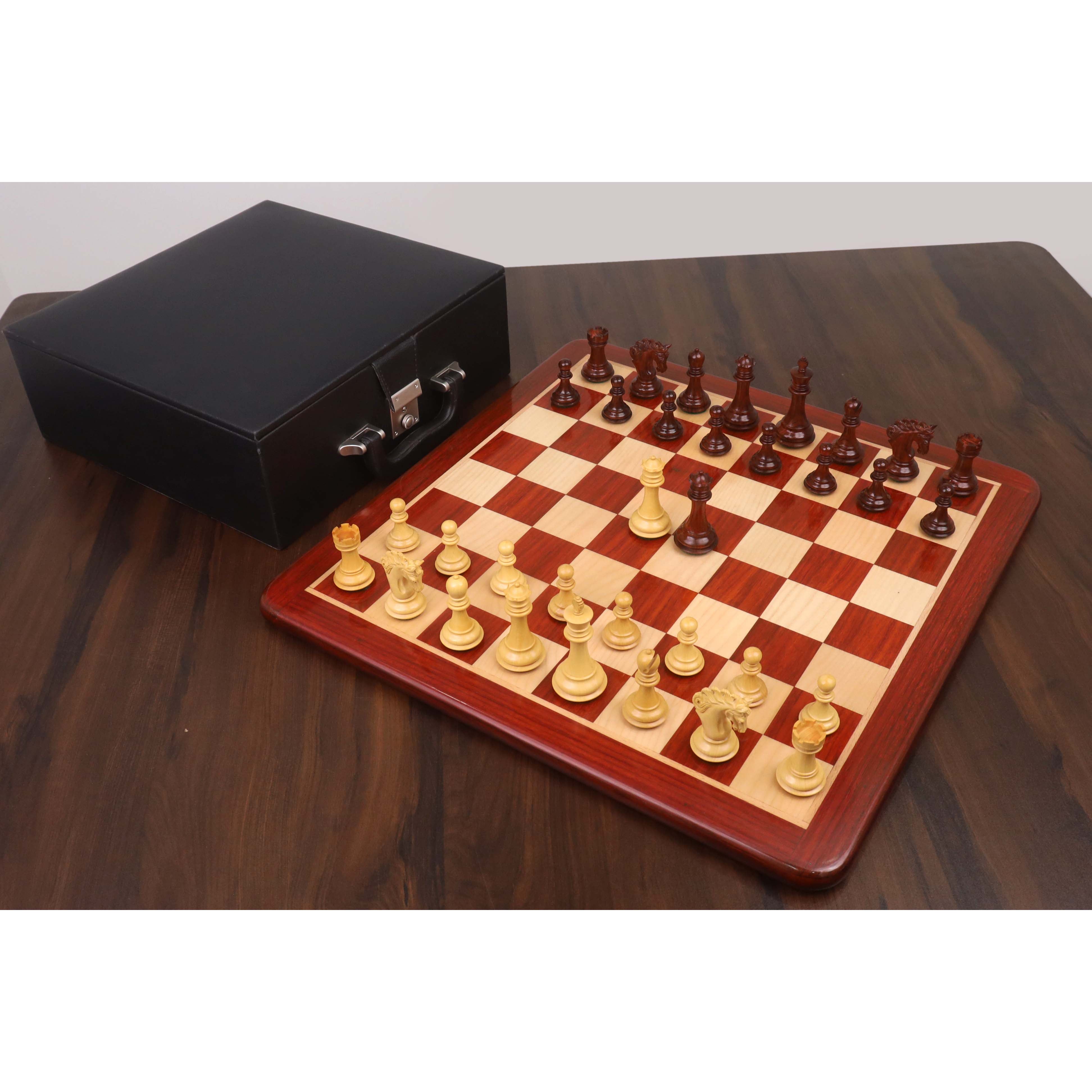 Bud Rosewood and Boxwood chessmen, 84mm king