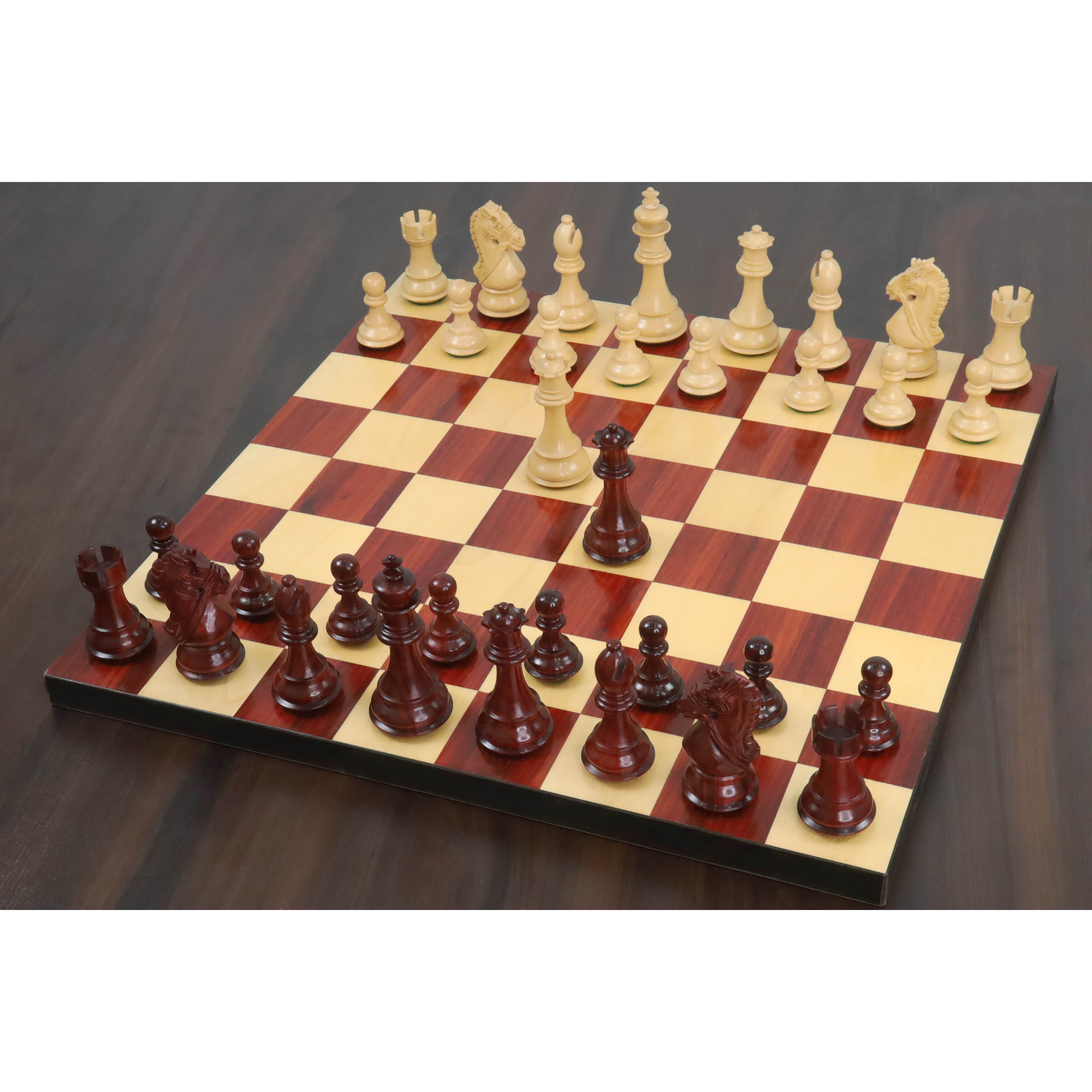 Bud Rosewood and Boxwood chessmen, 99mm king