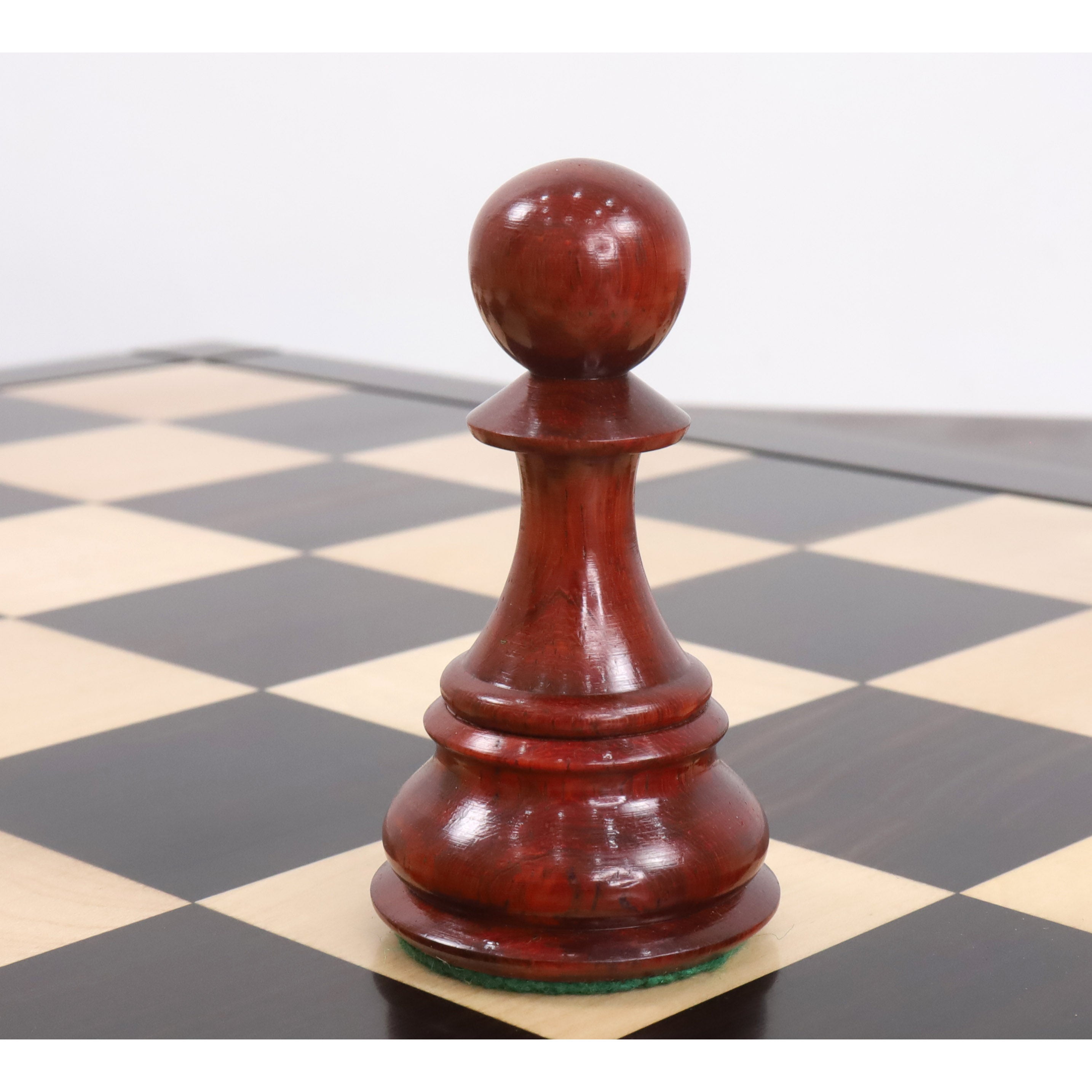 Jumbo Pro Staunton chess pieces in bud rosewood, 159mm king
