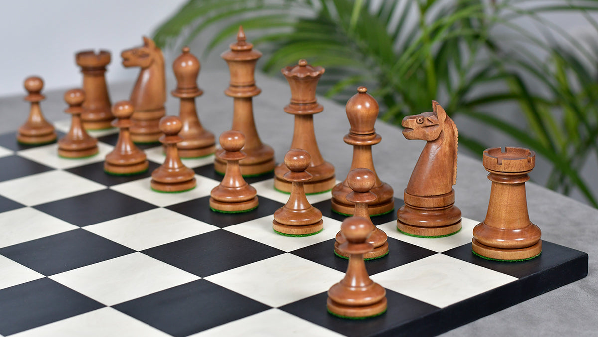 1904 American Chess Co. wooden chess pieces, 97mm king, Ebonised finish