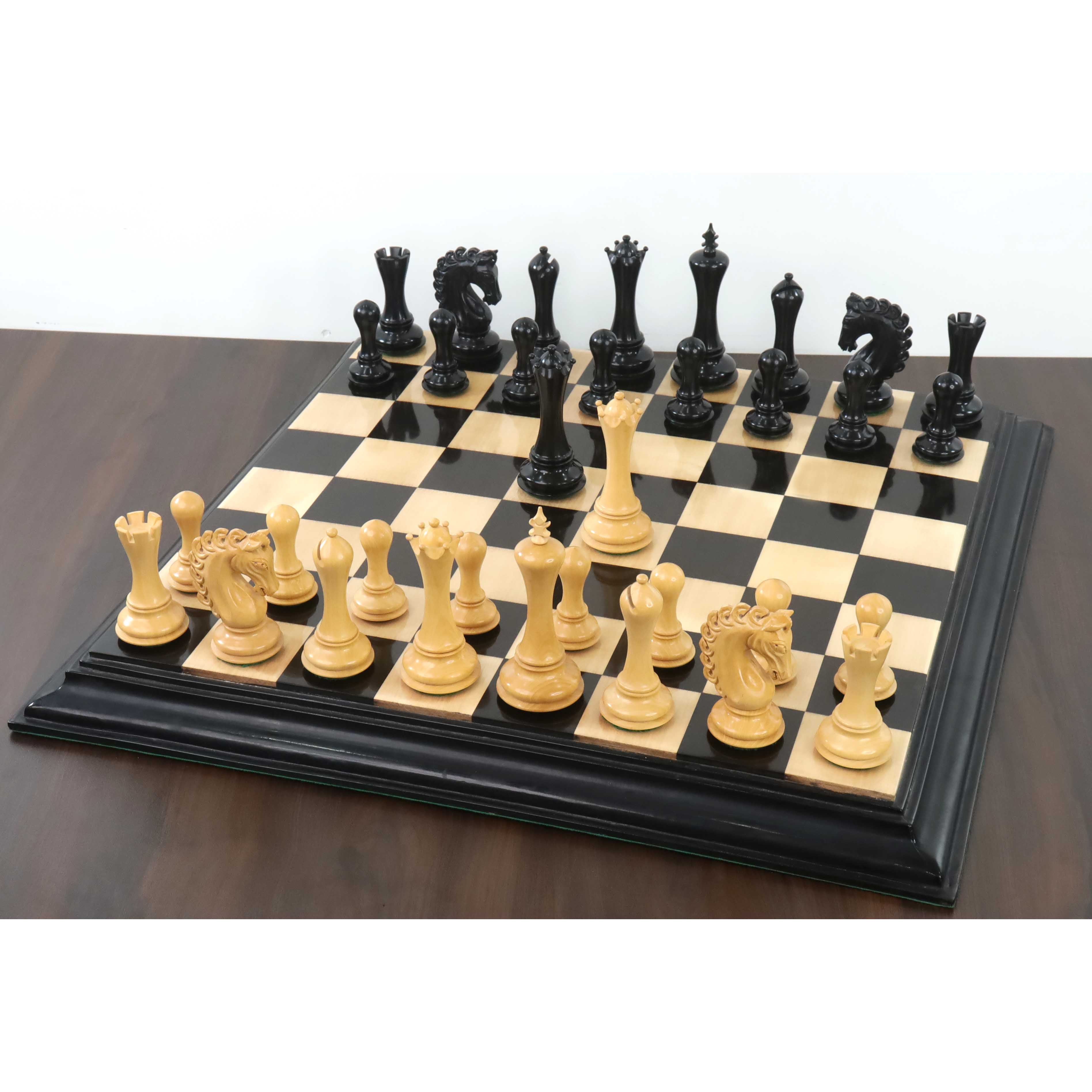 Avant Garde Staunton chess pieces in ebony wood, 117mm king