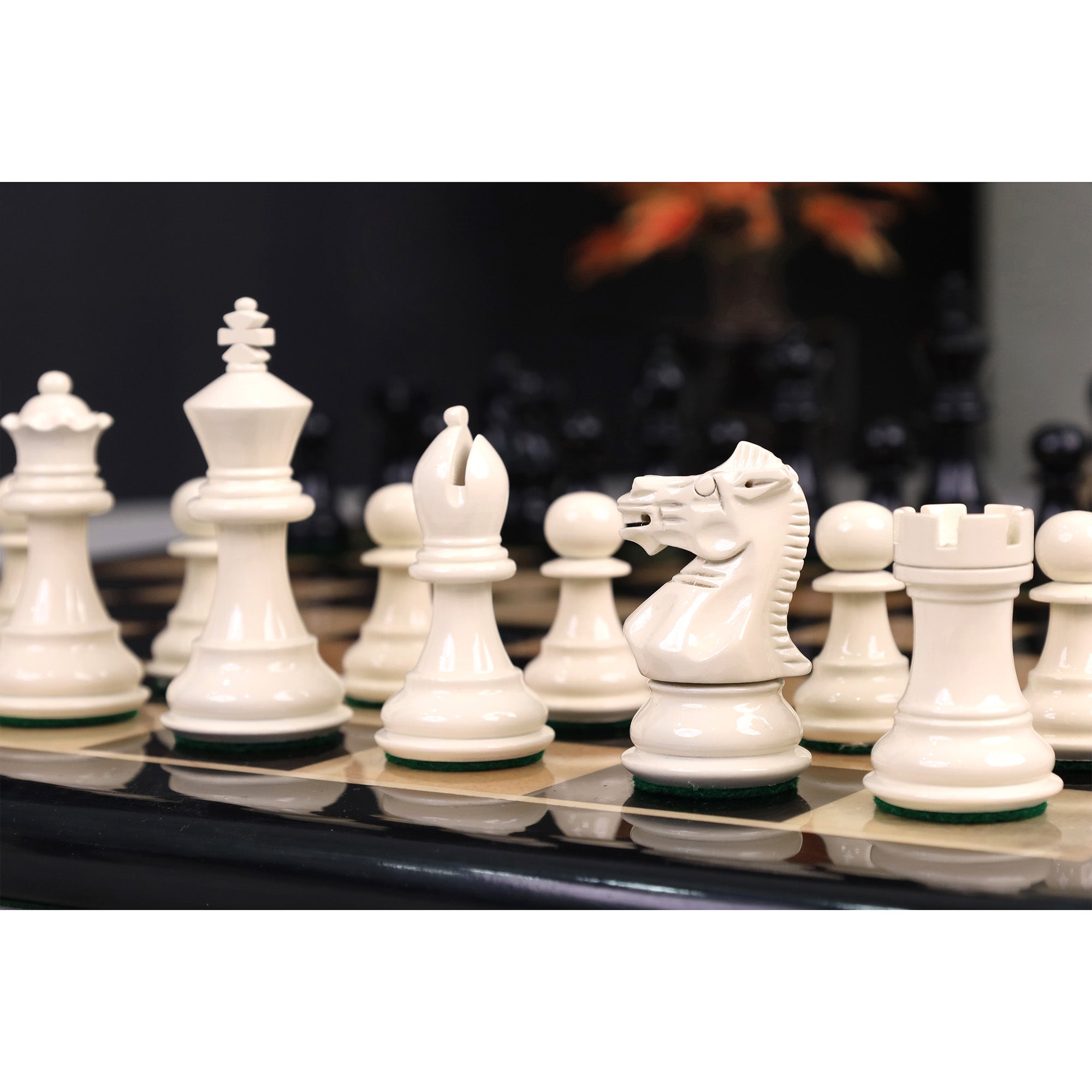 78mm king and matching chessmen in Black Painted Boxwood and Ivory Painted Boxwood