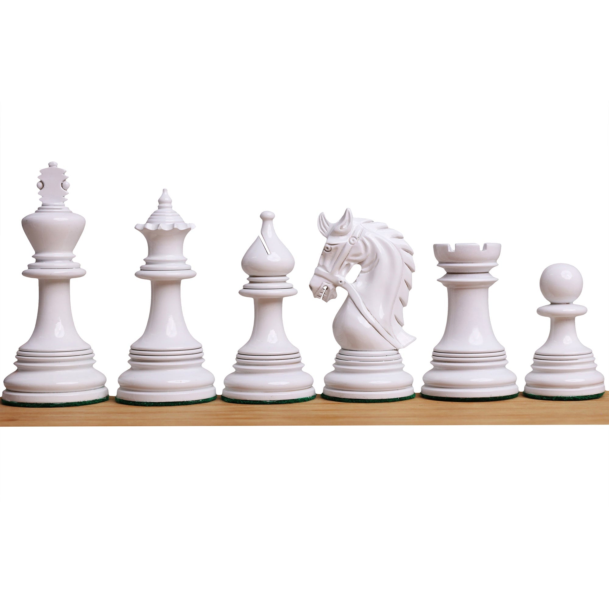 108mm king and matching chessmen in Red Lacquered Boxwood and White Lacquered Boxwood