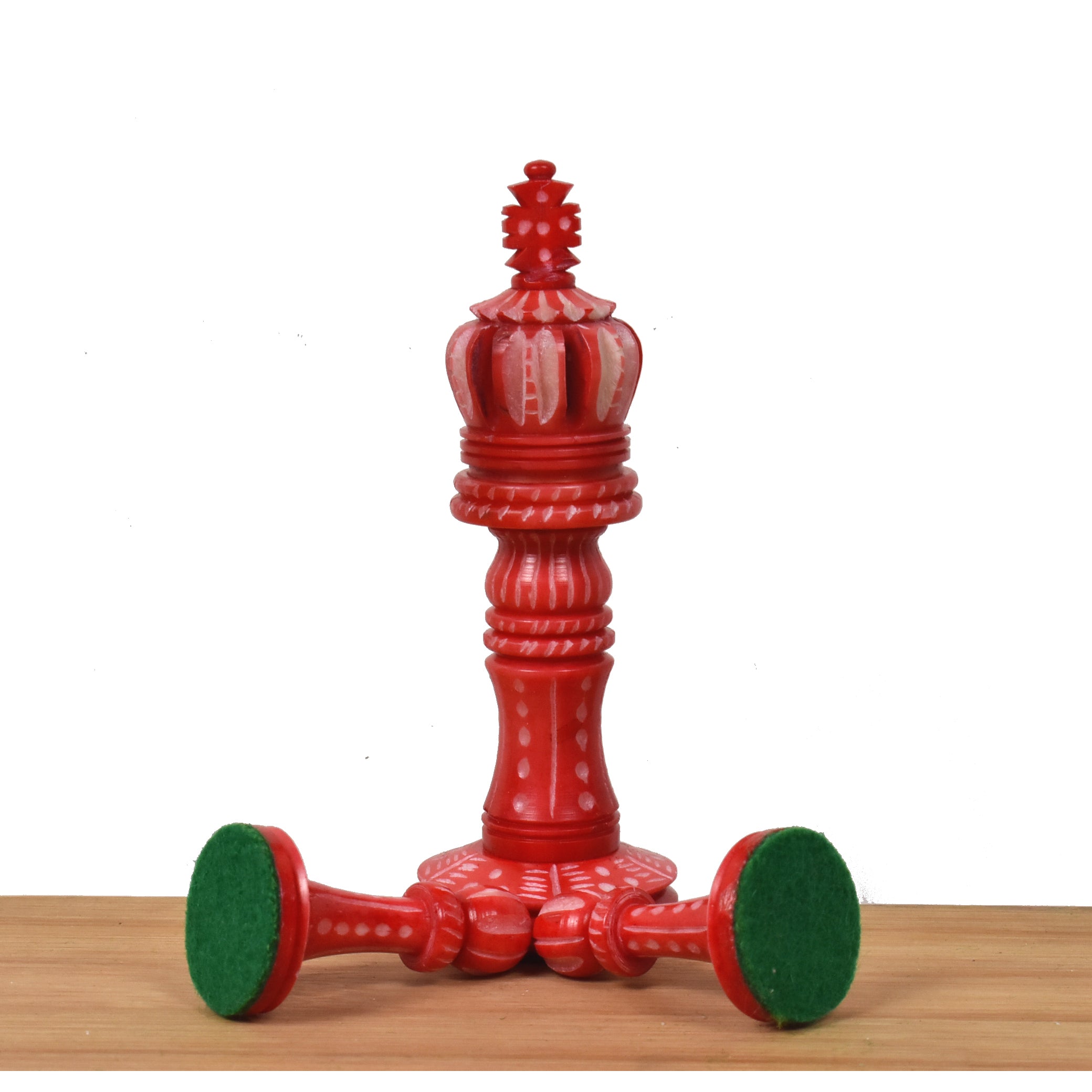 New English Hand Carved Camel Bone 104mm Chess Pieces