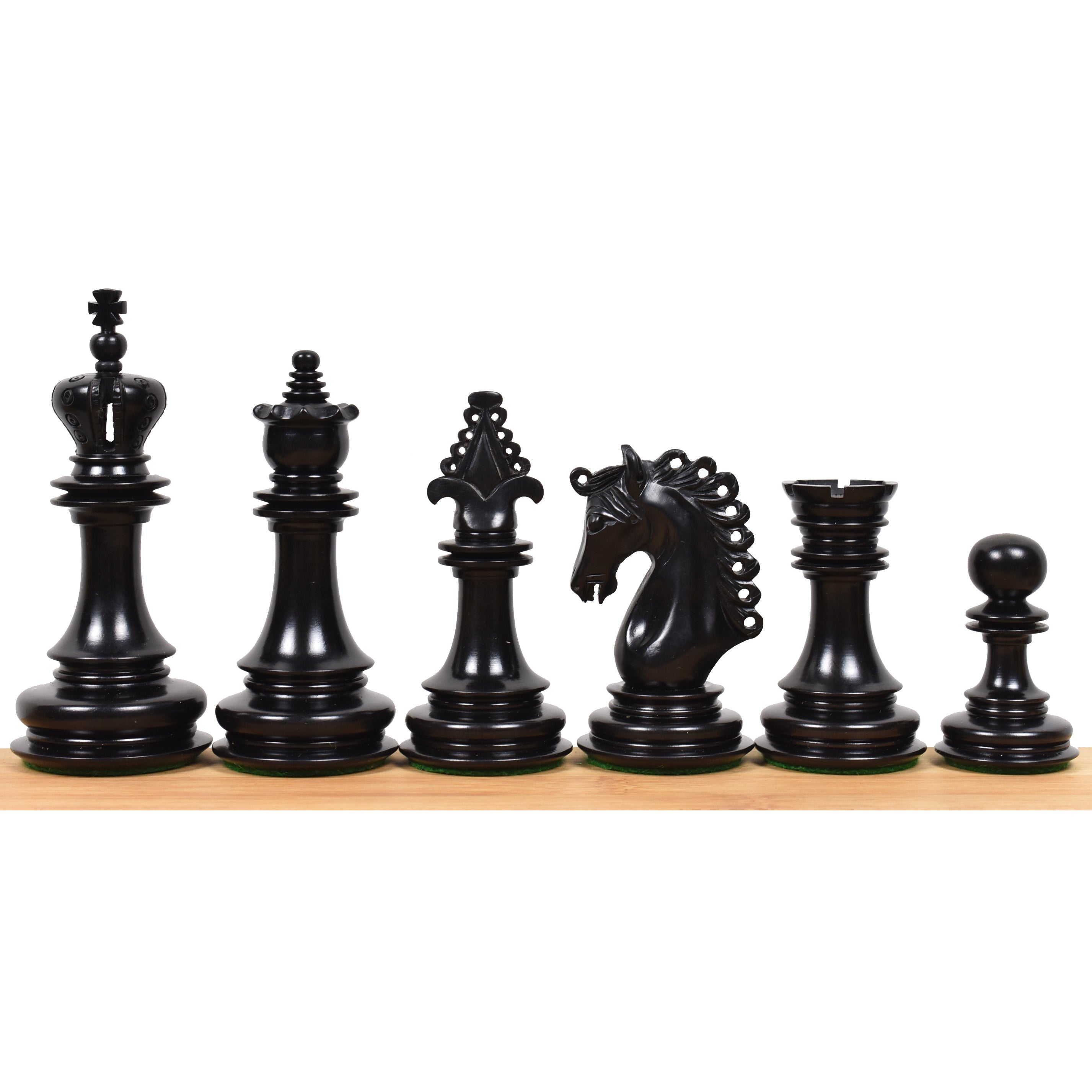 Carvers' Art chess pieces in ebony, 114mm king