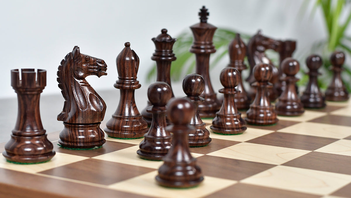 Fierce Knight Staunton Rosewood chess pieces, weighted with green felt bases
