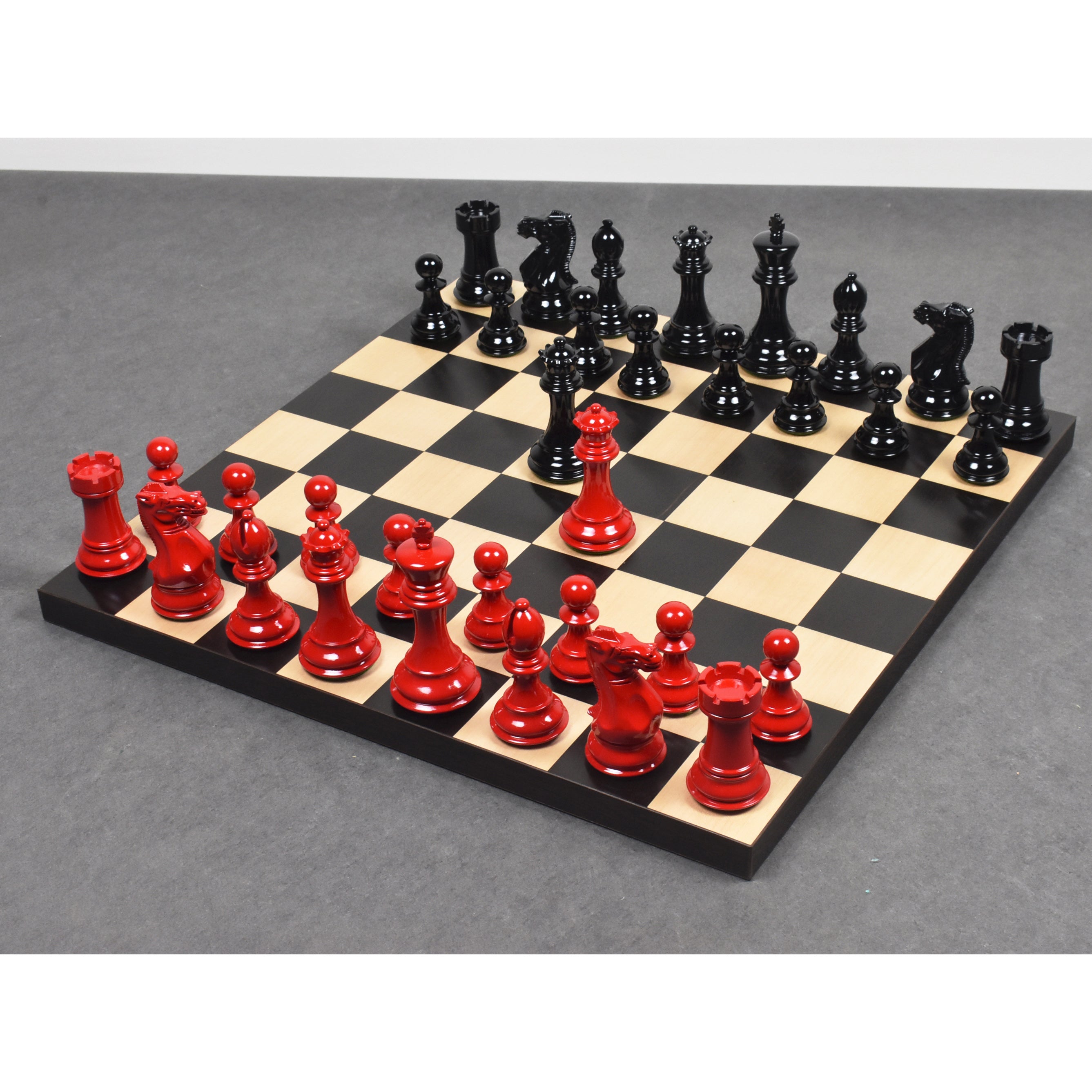 Pro Staunton Painted Boxwood 104mm Chess Pieces