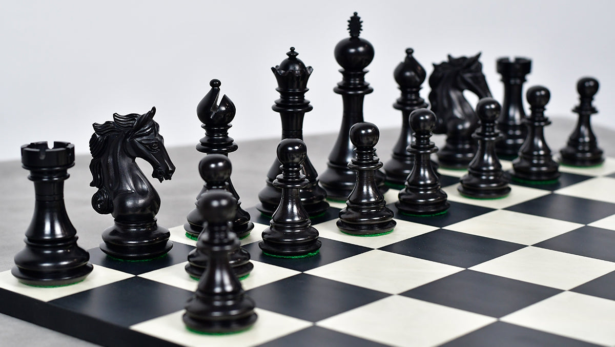 Shera Series Staunton V2.0 Ebony chess pieces, weighted with green felt bases