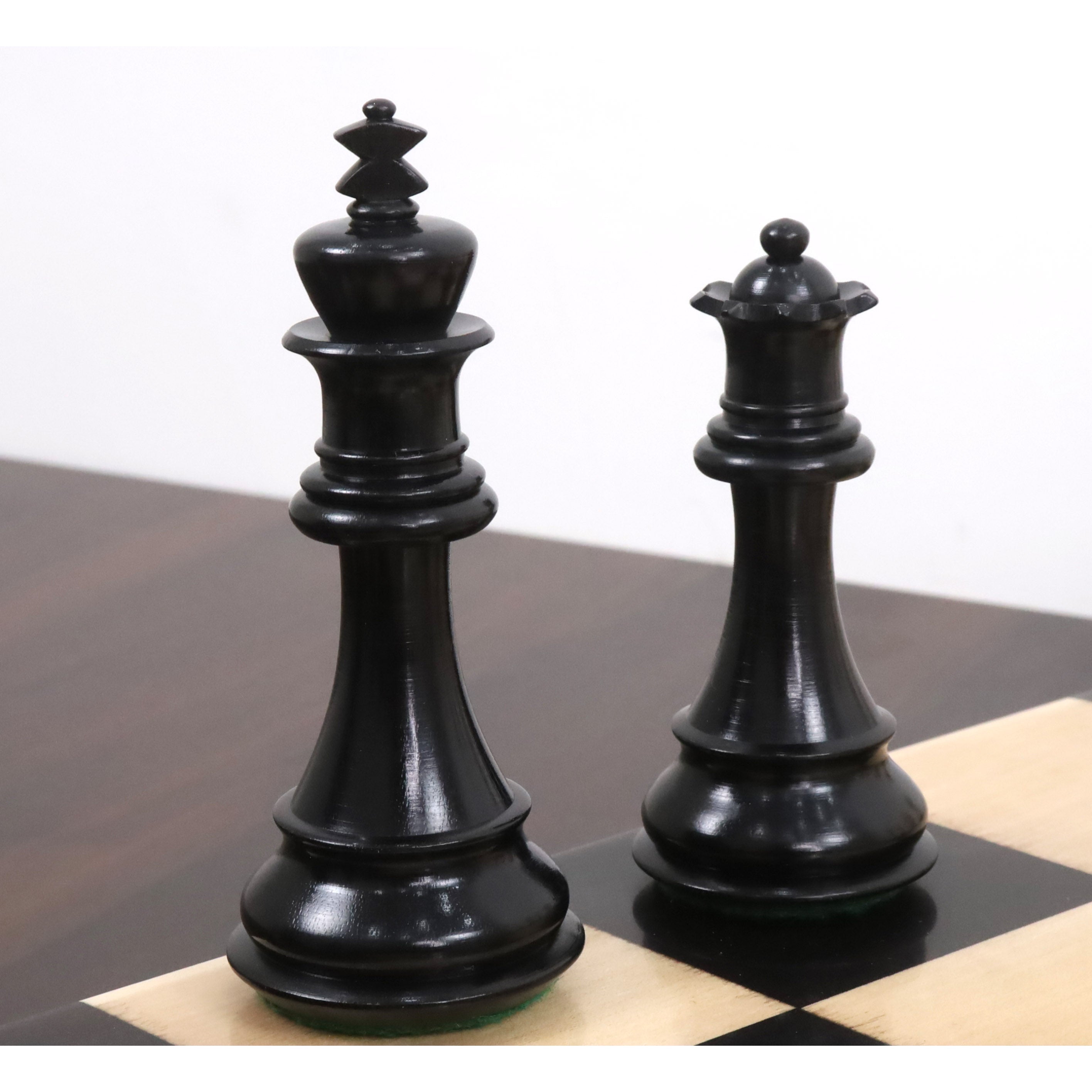 Ebony Wood and Boxwood chessmen with a 42mm king base