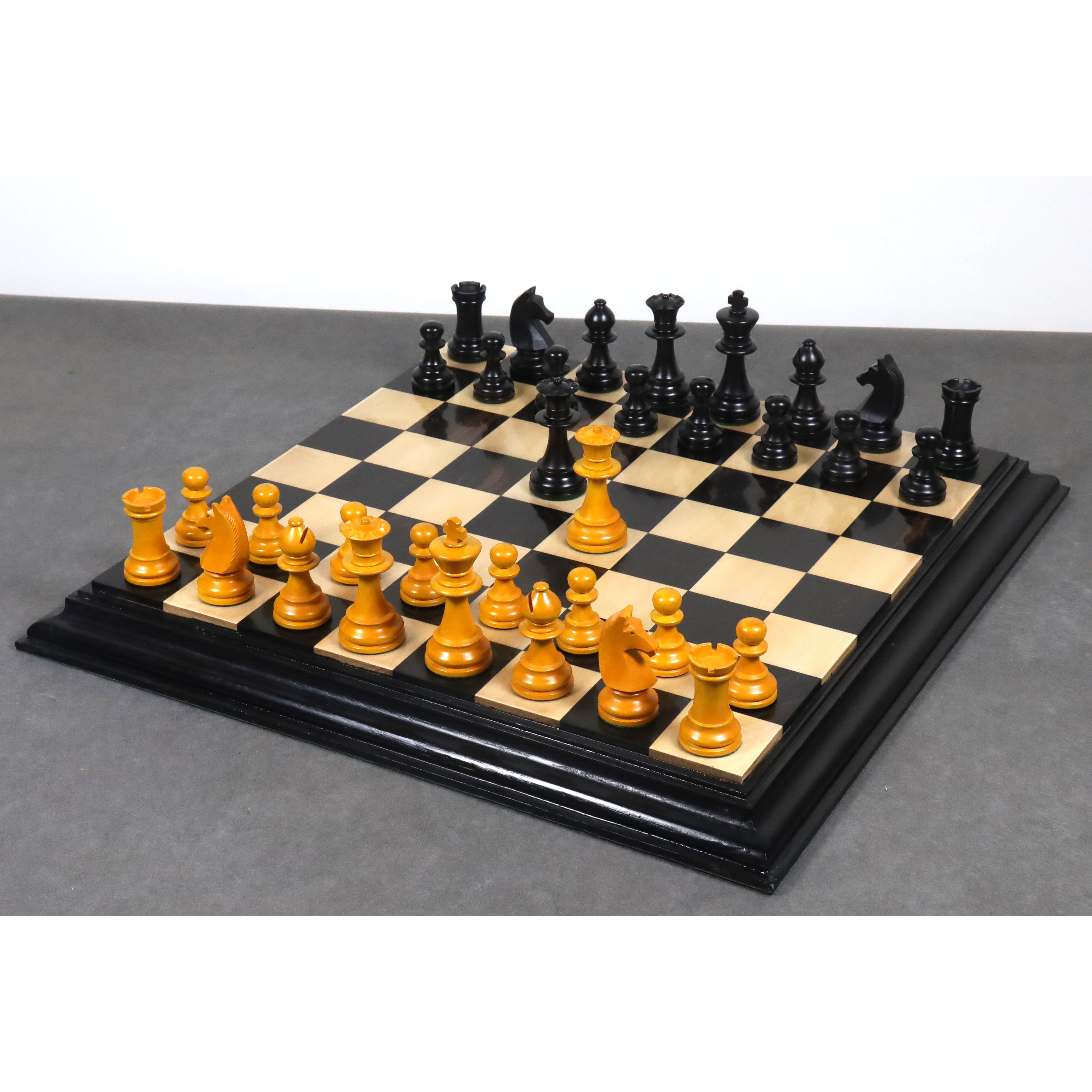 Knight and rook from the Antiqued Boxwood and Ebonised Boxwood chessmen