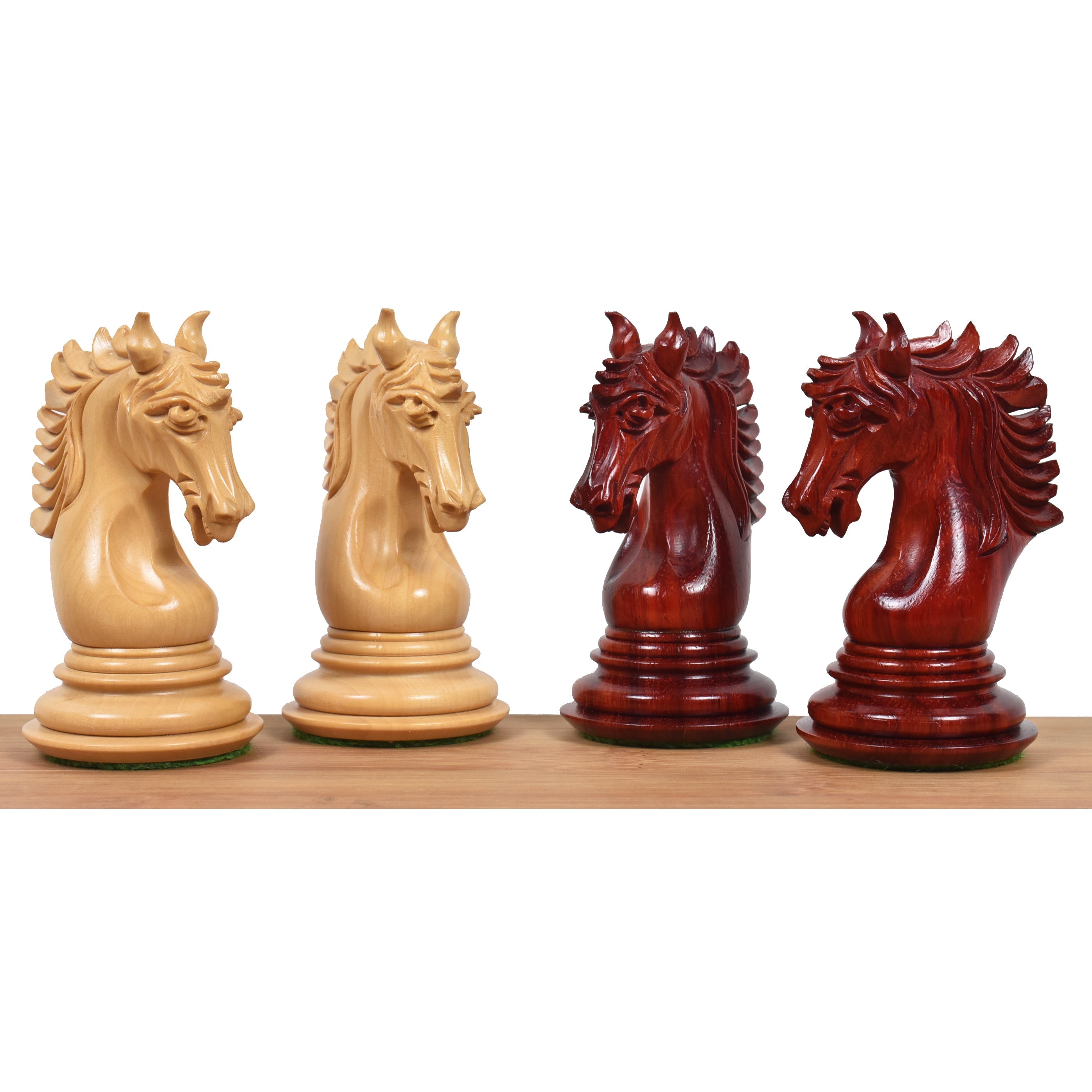 Arthur Staunton chess pieces in bud rosewood, 116mm king