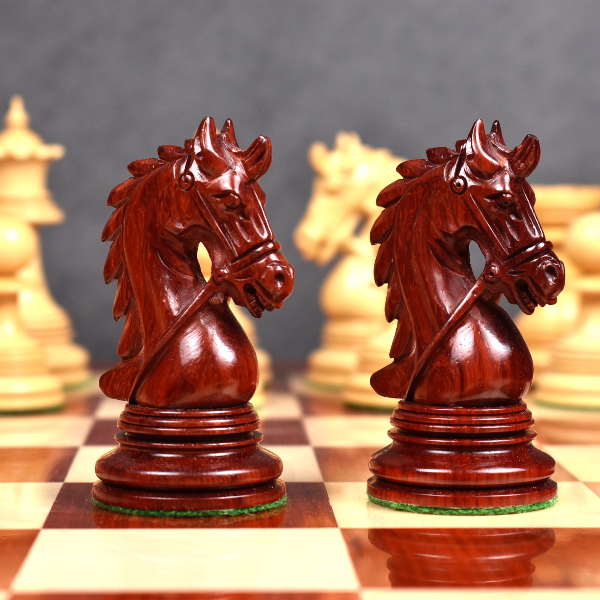Bud Rosewood and Boxwood chessmen with a 49mm king base