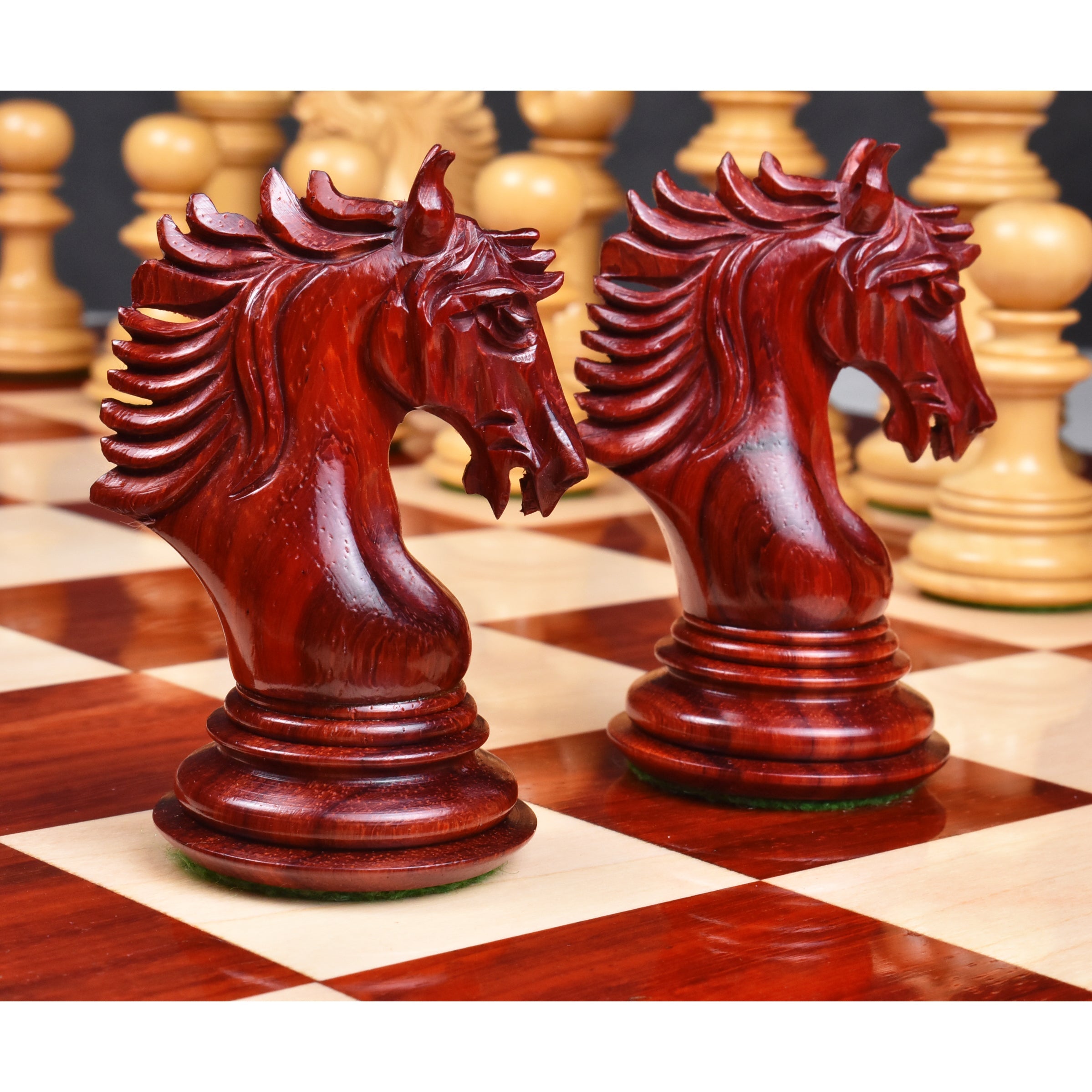 Arthur Staunton chess pieces in bud rosewood, 116mm king