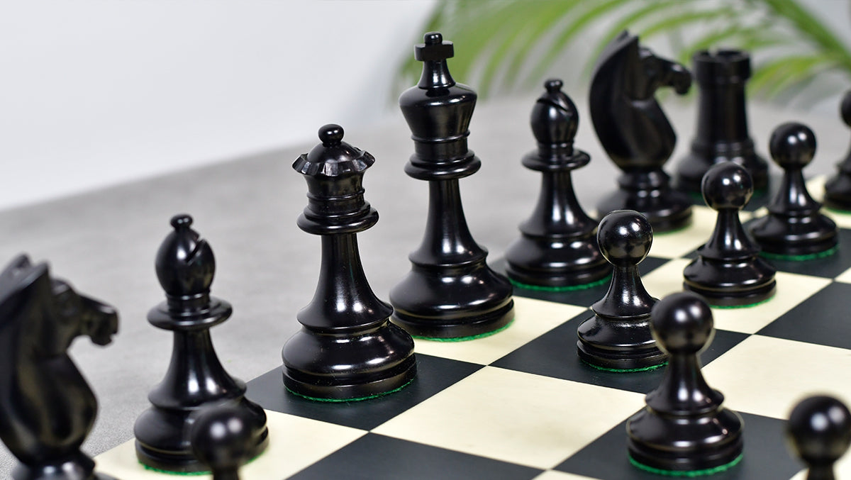95mm king ebonised boxwood chess pieces from the 1962 Stockholm Interzonal set