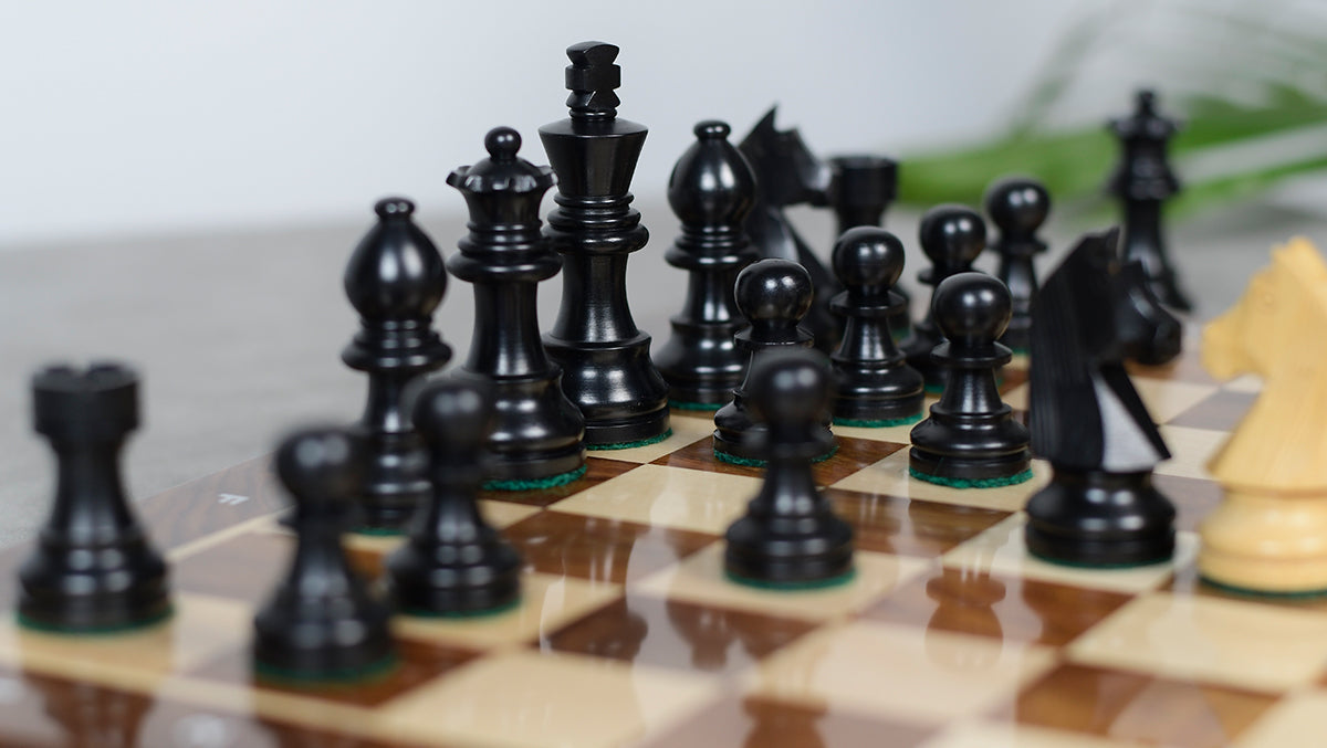 Full 34 piece Tournament Staunton German Knight chess pieces in ebonised boxwood, Sterling Chess Australia