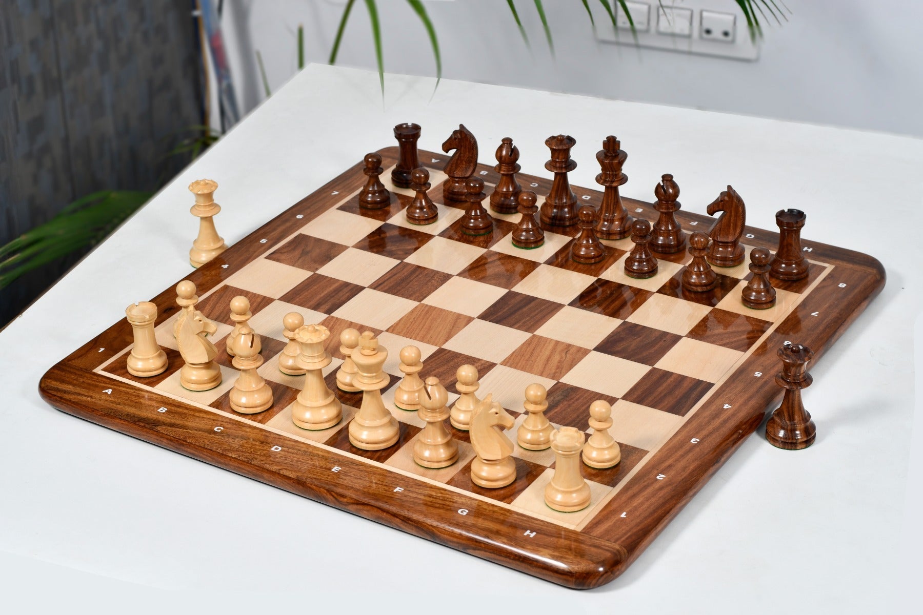 Chavet Championship sheesham chess pieces, rook with four turret cuts