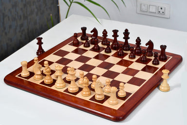 Bud rosewood Chavet Championship chess pieces with the one piece knight