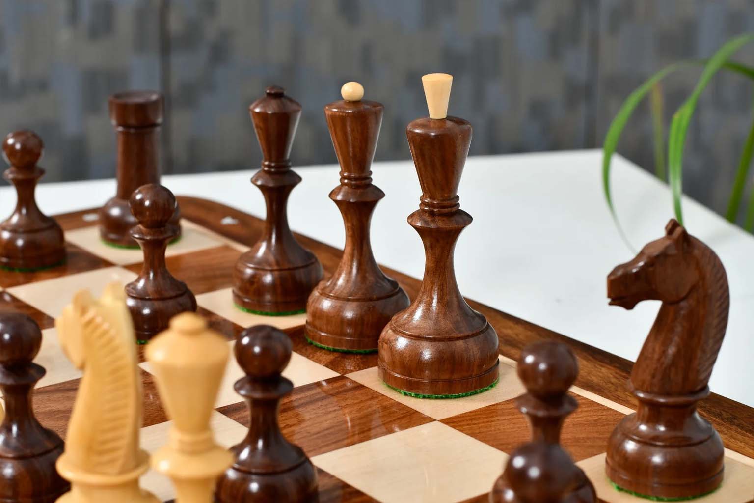 1935-60 Soviet Era wooden chess pieces, 113mm king, Sheesham finish