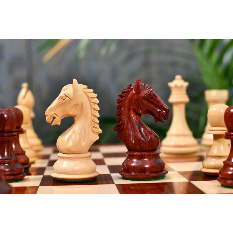 Derby Knight Chess Set