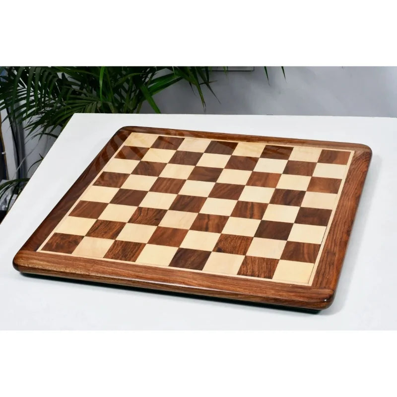 Derby Knight Pattern Chess Set (Ebonized Boxwood)