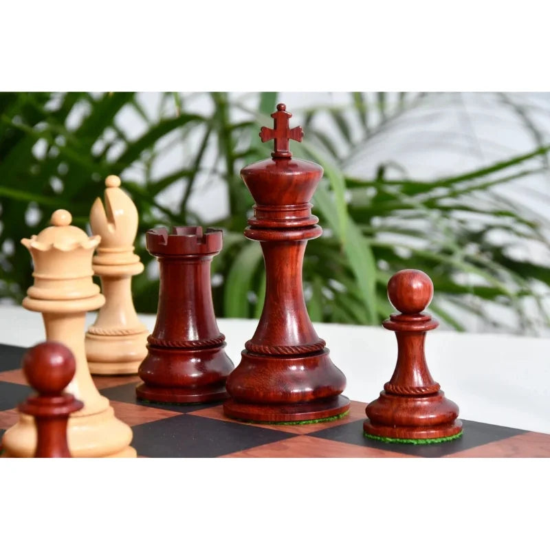 Chess Bazaar Excalibur Series Chess Pieces (Bud Rosewood/Boxwood) With 48cm Black Anigre & Red Ash Burl Borderless Chess Board