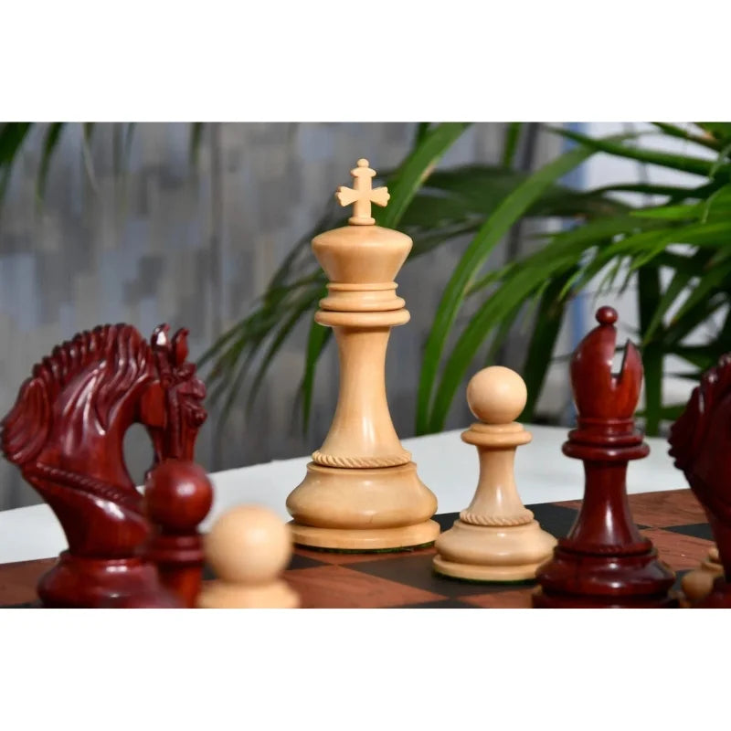 Chess Bazaar Excalibur Series Chess Pieces (Bud Rosewood/Boxwood) With 48cm Black Anigre & Red Ash Burl Borderless Chess Board