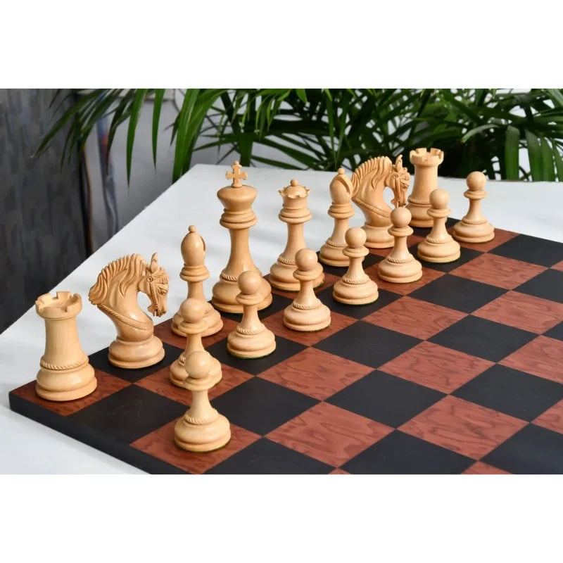 Chess Bazaar Excalibur Series Chess Pieces (Bud Rosewood/Boxwood) With 48cm Black Anigre & Red Ash Burl Borderless Chess Board