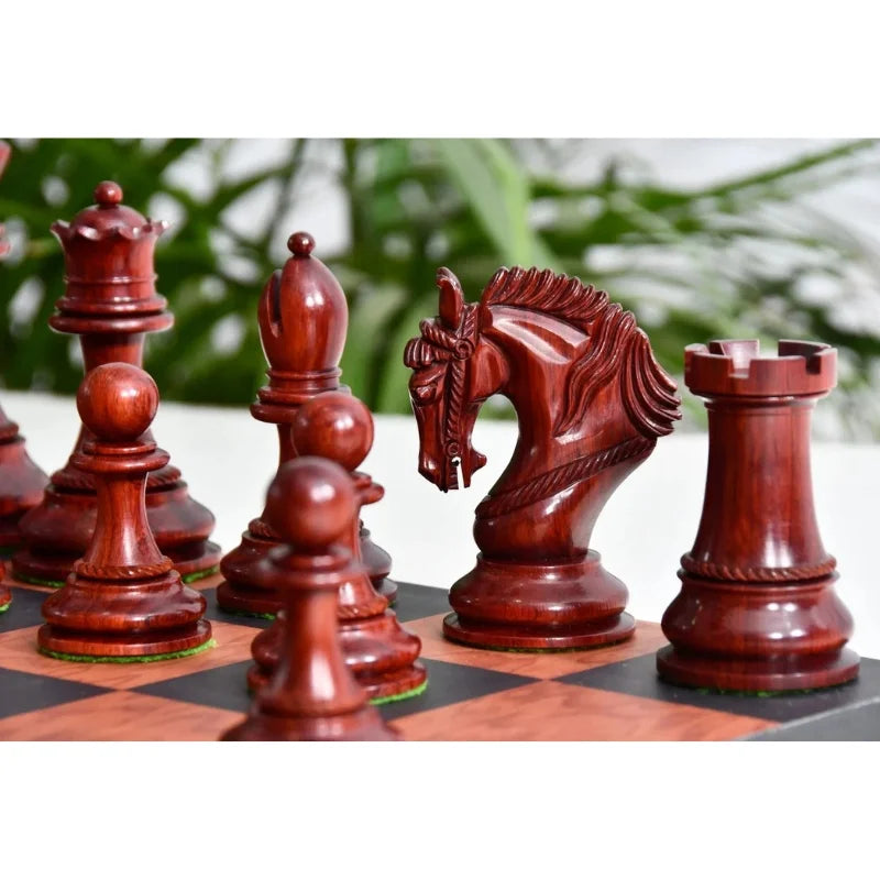 Chess Bazaar Excalibur Series Chess Pieces (Bud Rosewood/Boxwood) With 48cm Black Anigre & Red Ash Burl Borderless Chess Board