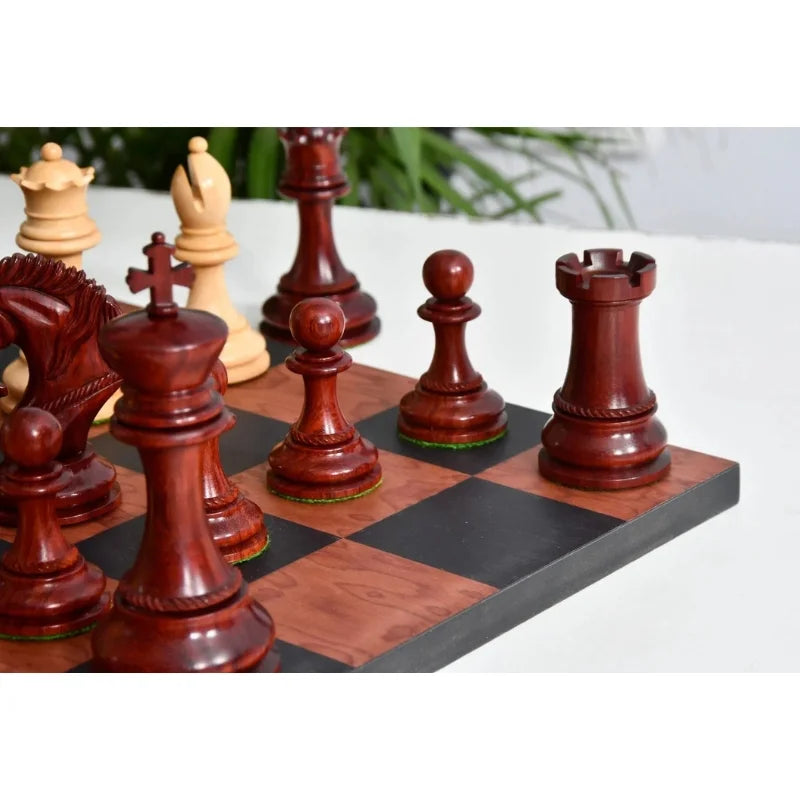 Chess Bazaar Excalibur Series Chess Pieces (Bud Rosewood/Boxwood) With 48cm Black Anigre & Red Ash Burl Borderless Chess Board