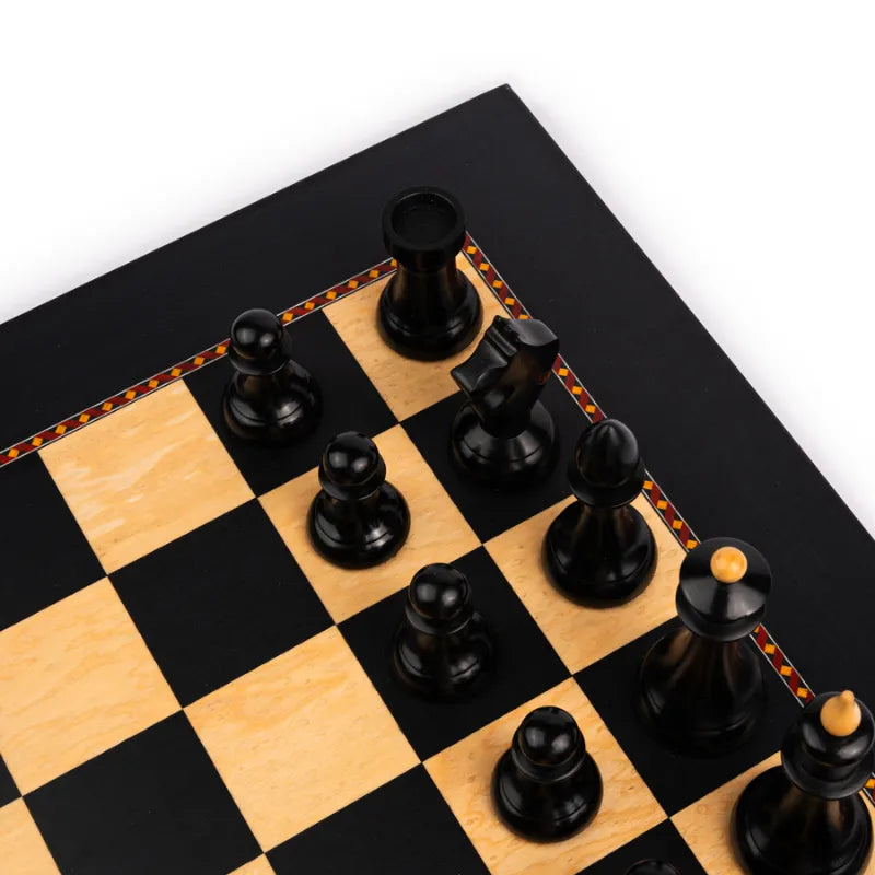 Ferrer Queens Gambit Official Chess Set