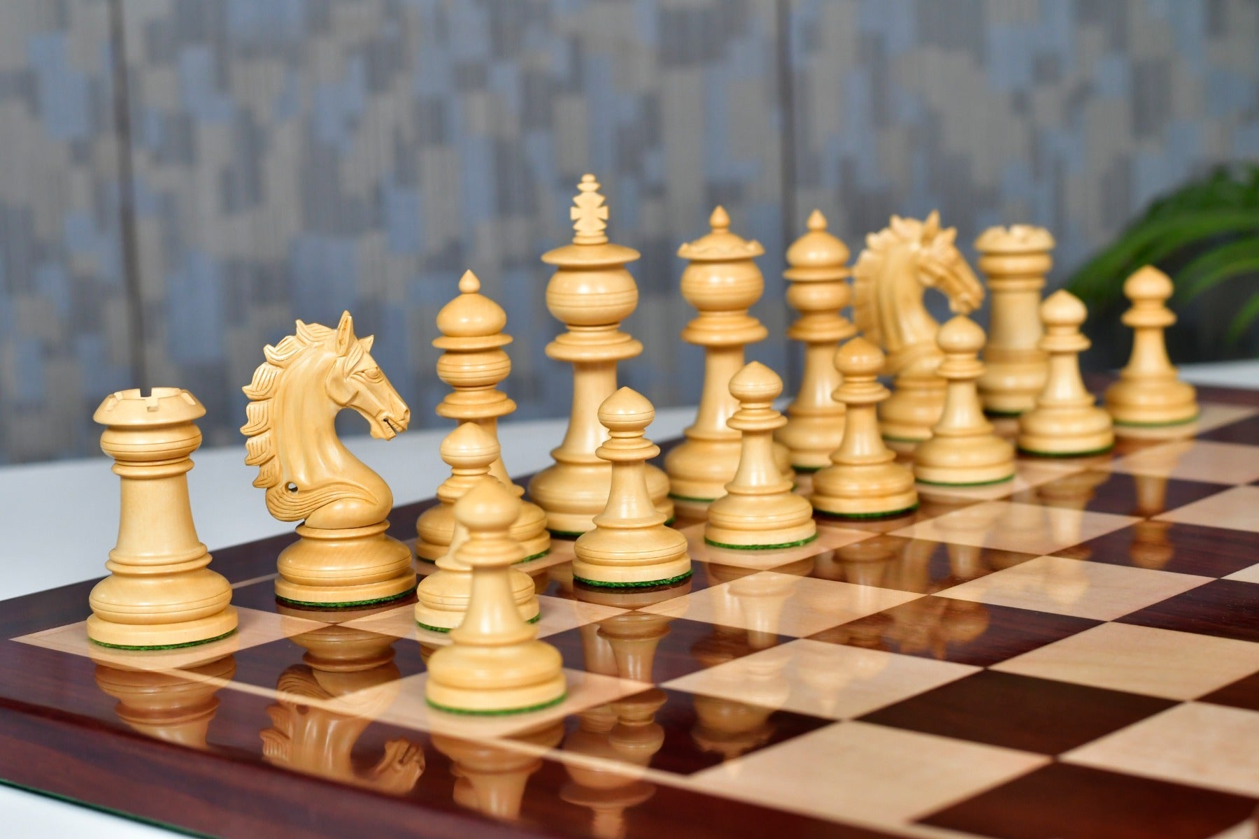 Full 34 piece Artisan Knight chess set in bud rosewood and natural boxwood, Sterling Chess Australia