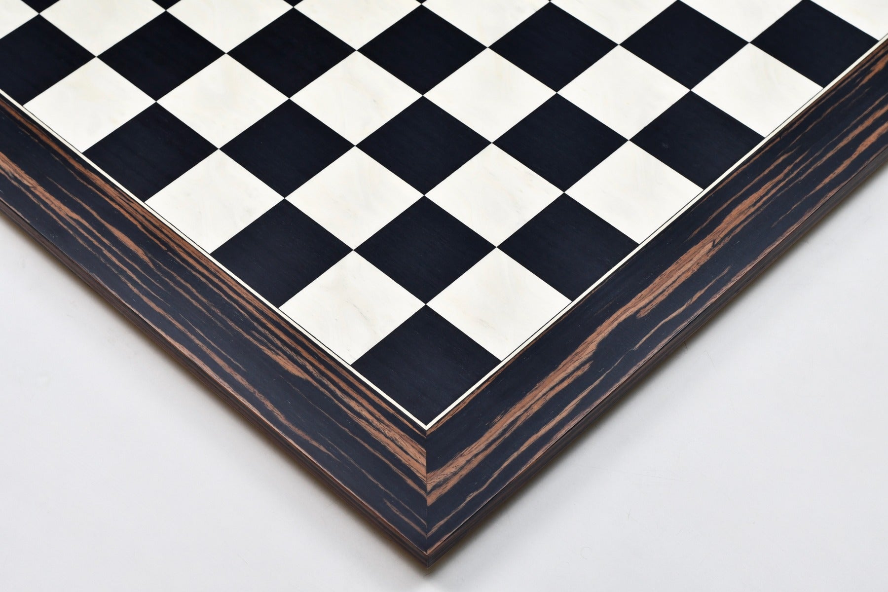 Black dyed poplar and white erable veneer chess board, 55cm with 55mm squares
