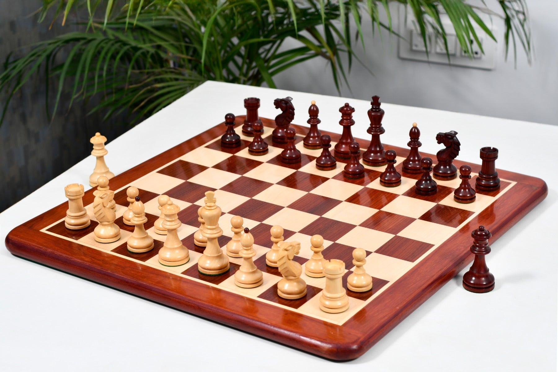 1950s Bohemia German wooden chess pieces, 99mm king, Bud rosewood finish