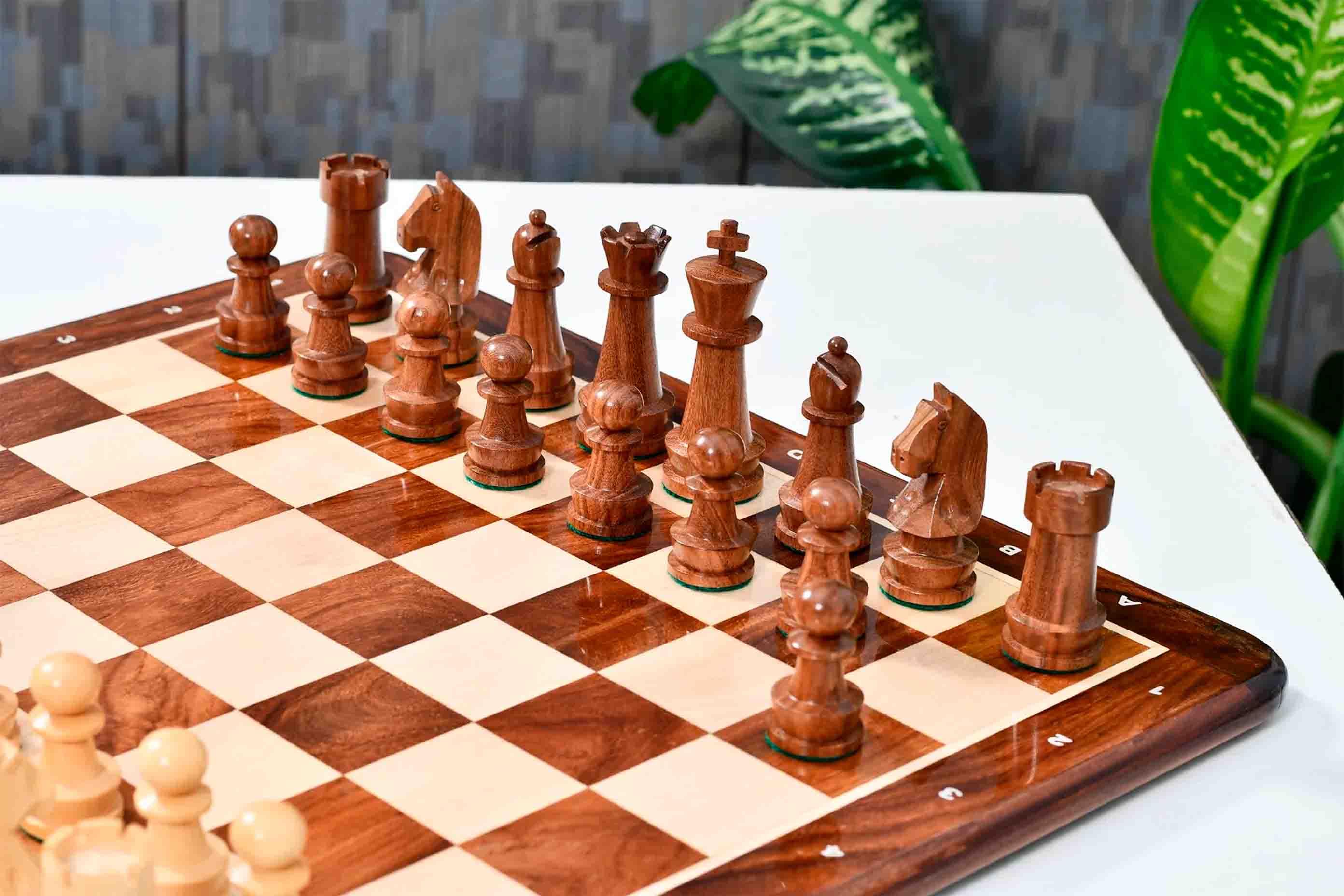Championship Staunton chess pieces, sheesham and boxwood, hand carved in India