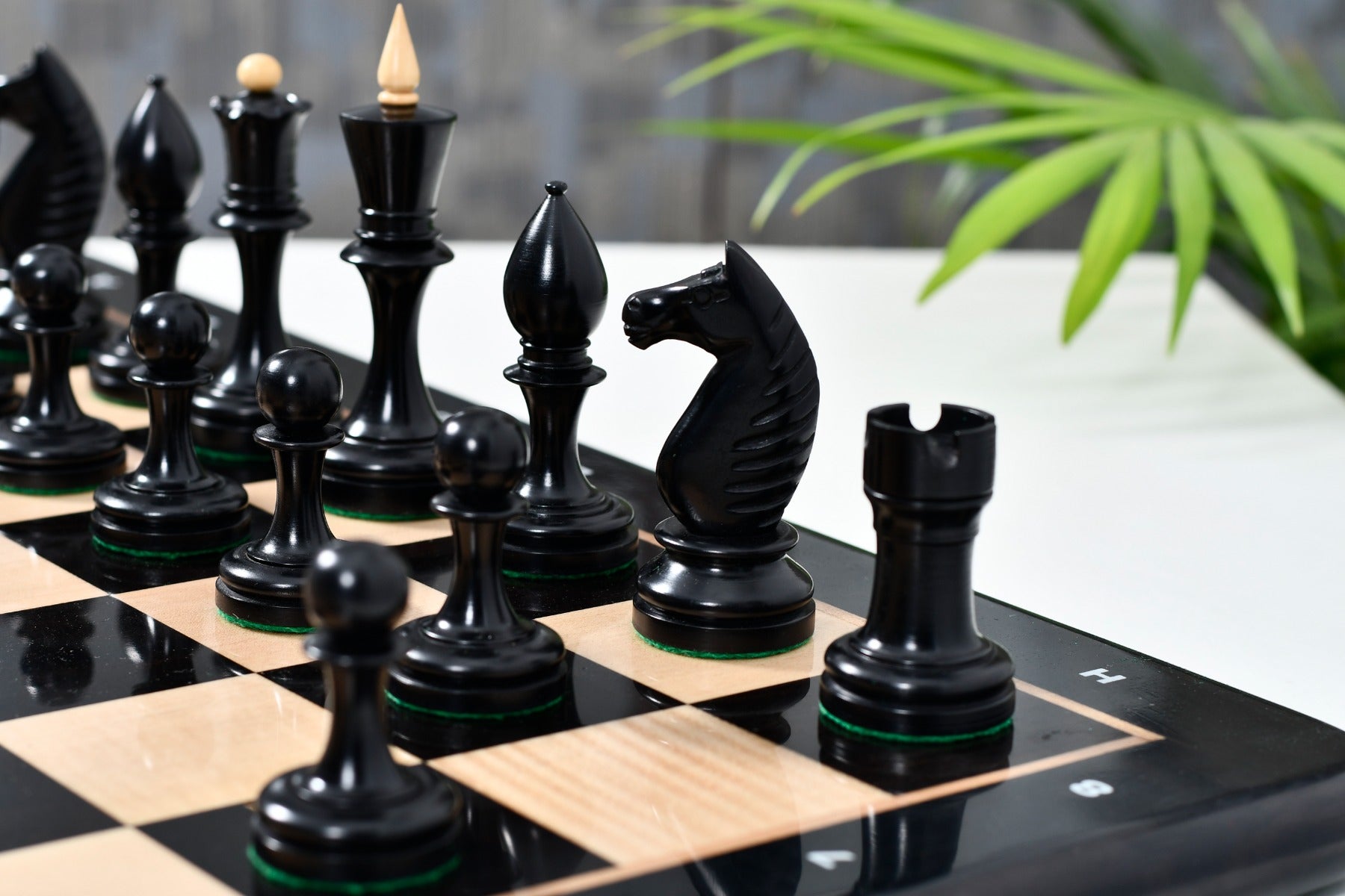 Boxwood wooden chess pieces, 105mm king, Sterling Chess Australia