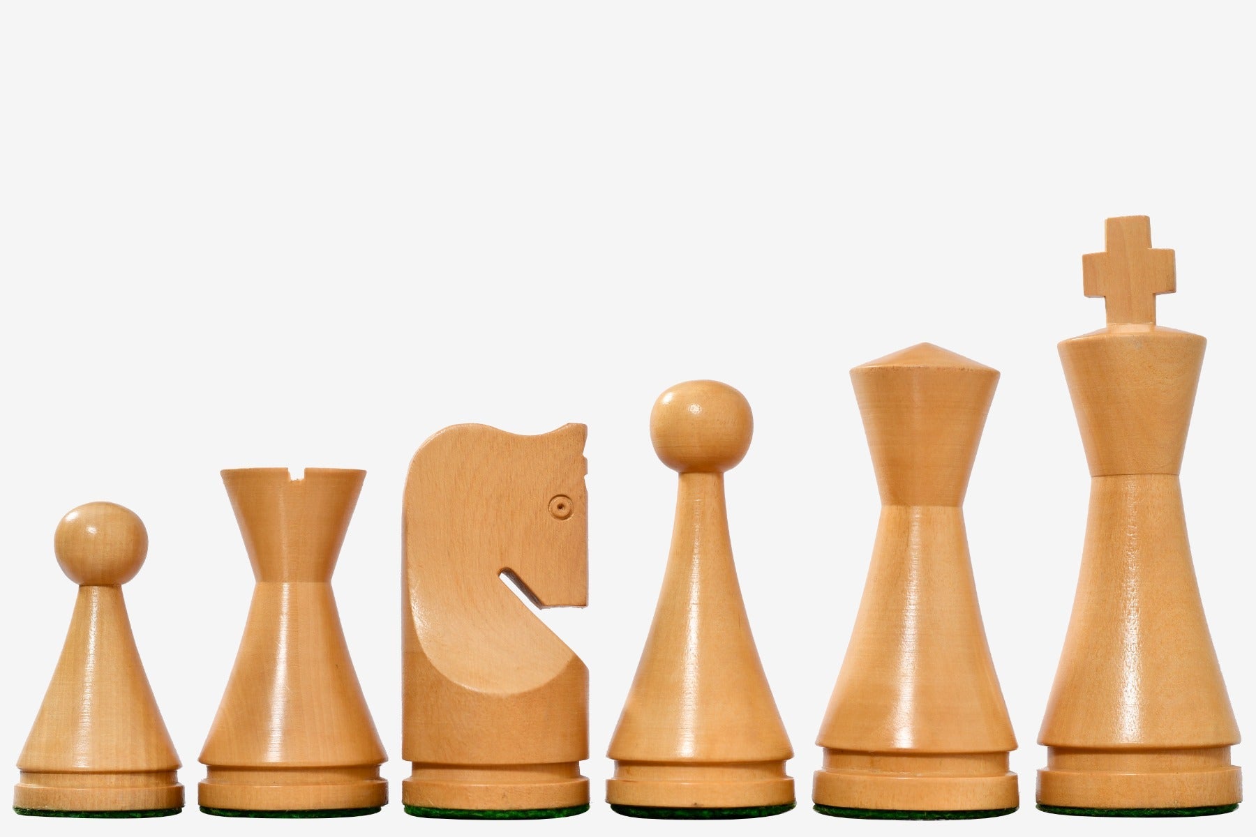 Sheesham chess pieces with a 104mm king and weighted felted bases