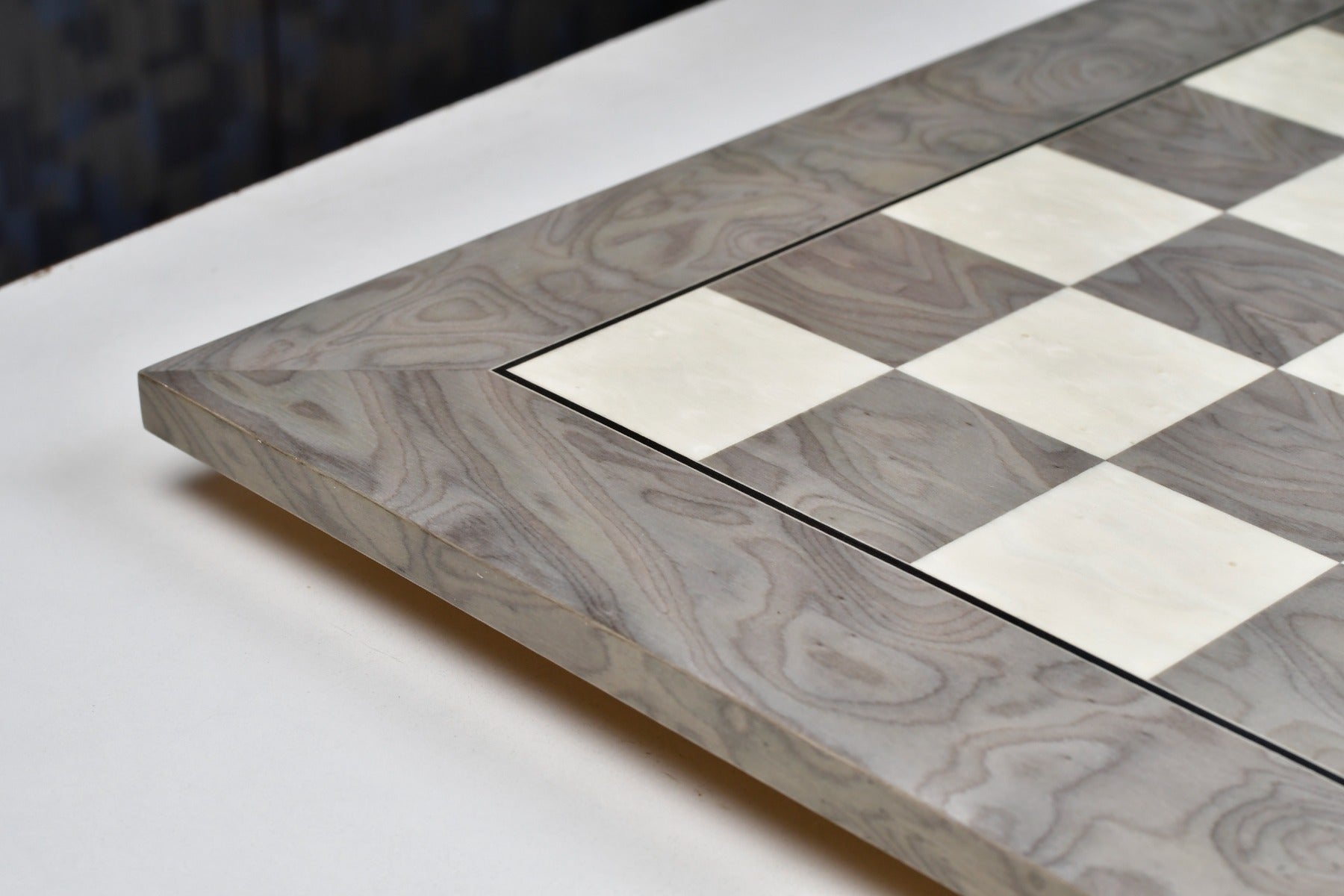 Spanish made grey ash burl and white erable veneer chess board