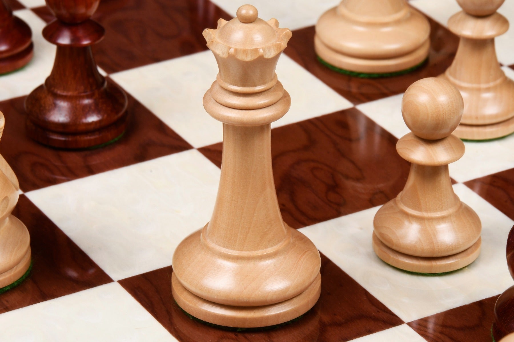 Full GM Blitz Edition Staunton chess set with its 55cm red ash burl and maple board, Sterling Chess Australia