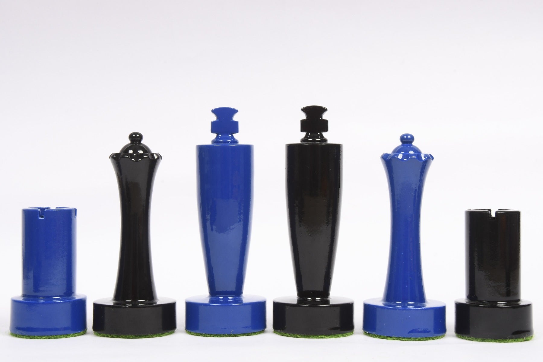 Full 34 piece Berliner Minimalist set in blue and black painted boxwood