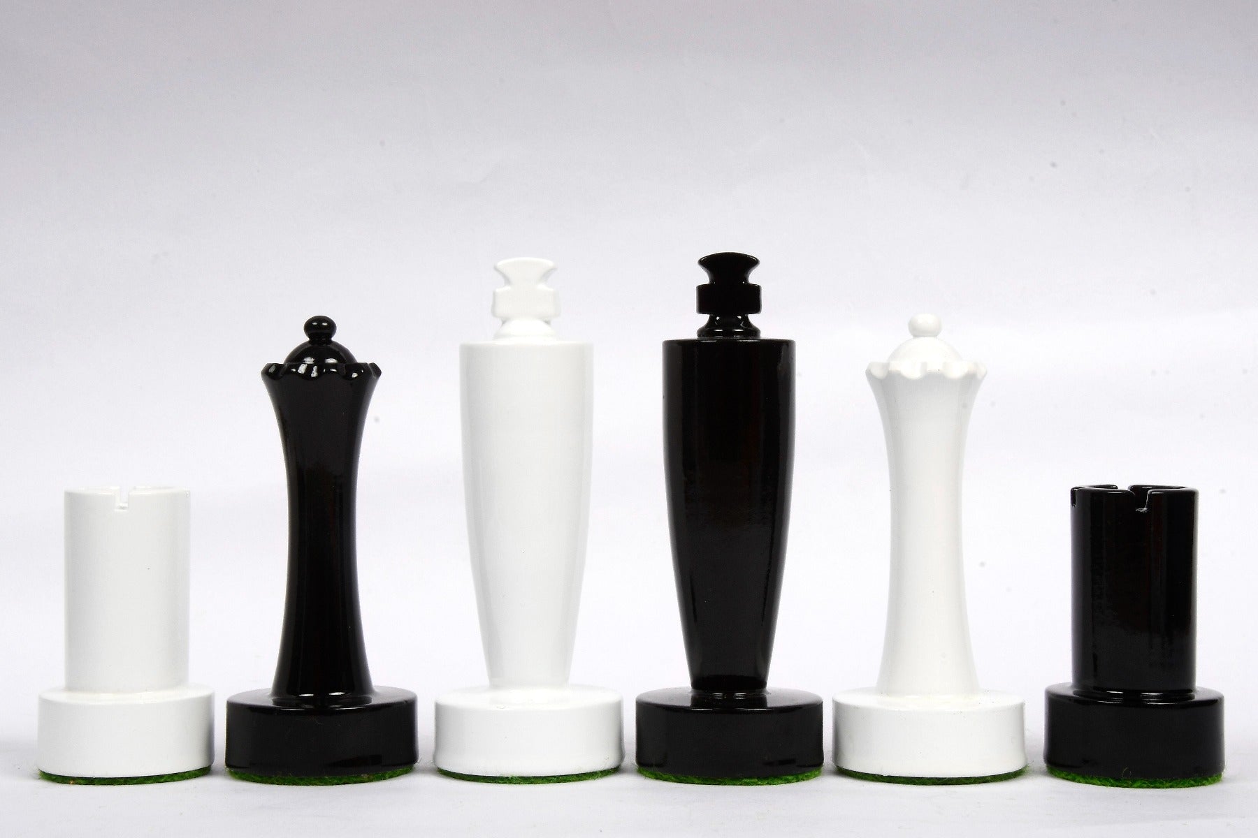 Berliner Minimalist black and white chess pieces, weighted with felted bases